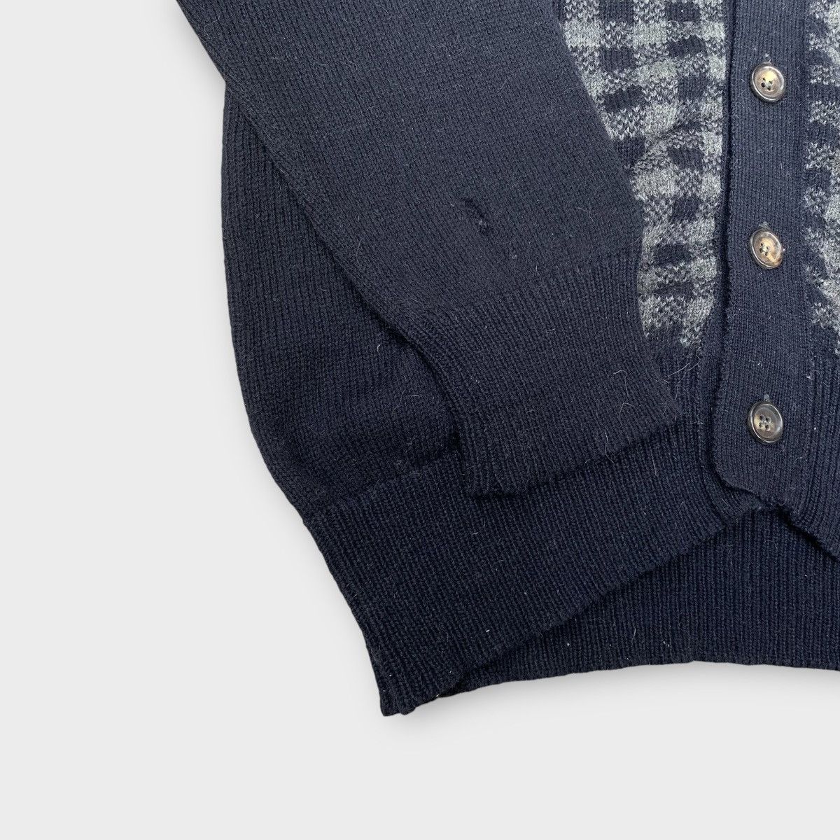 Comme des Garcons Rare! Vintage Distressed 90s Comme Des Garcons Wool Cardigan Size US L / EU 52-54 / 3 - 7 Thumbnail