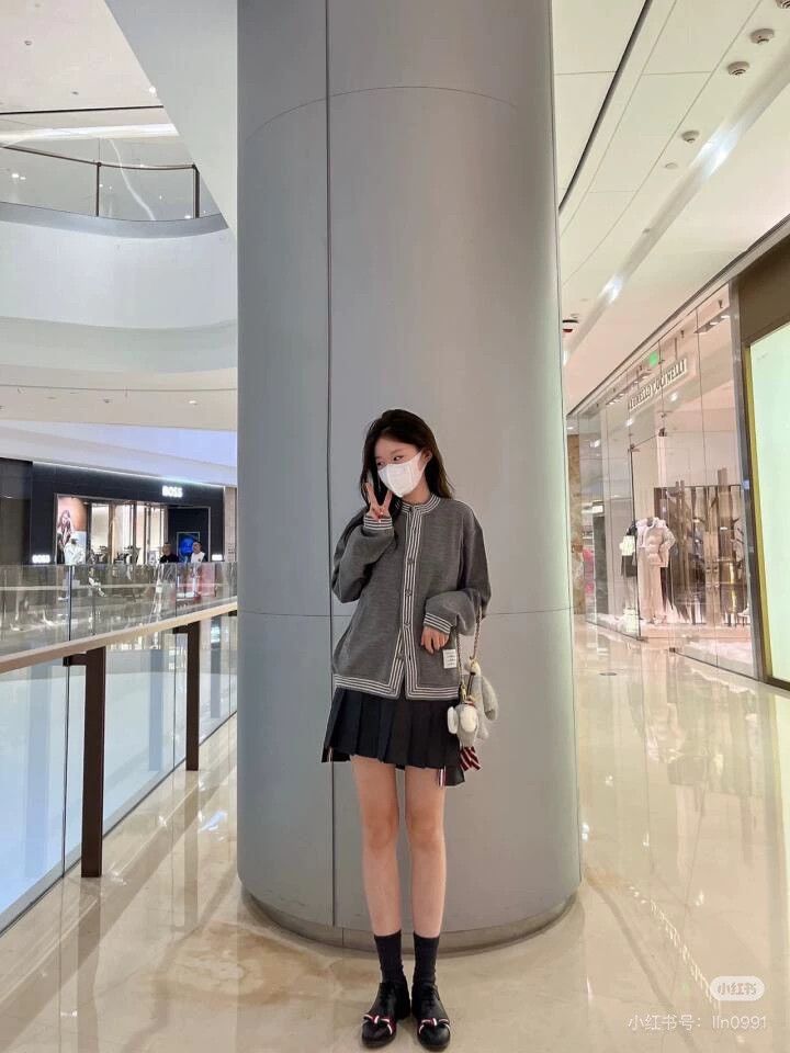 Thom Browne Thom browne Gray cardigan sweater knitting 2503-Nextarrow Size US M / EU 48-50 / 2 - 2 Thumbnail