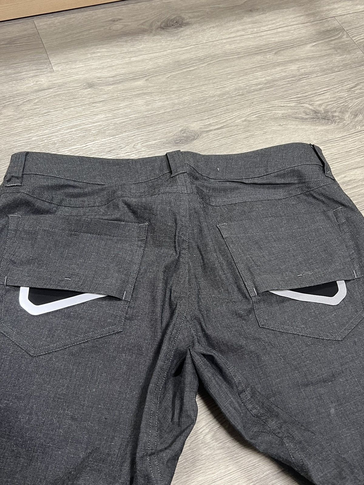 Arc'teryx Arcteryx men’s reflective pants size 36 Size US 36 / EU 52 - 11 Thumbnail