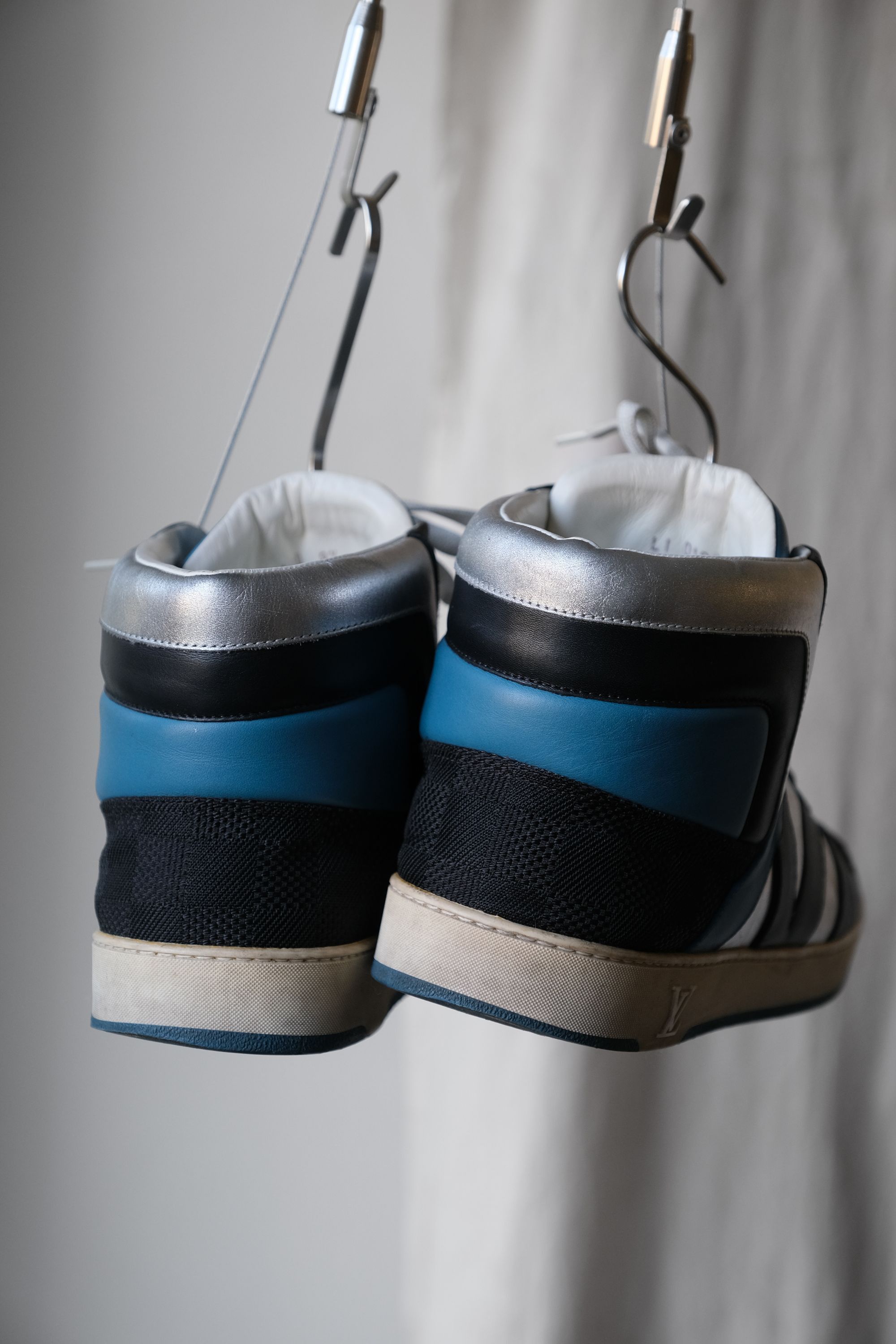 Louis Vuitton LOUIS VUITTON High Top Leather Sneakers Size US 8.5 / EU 41-42 - 5 Thumbnail