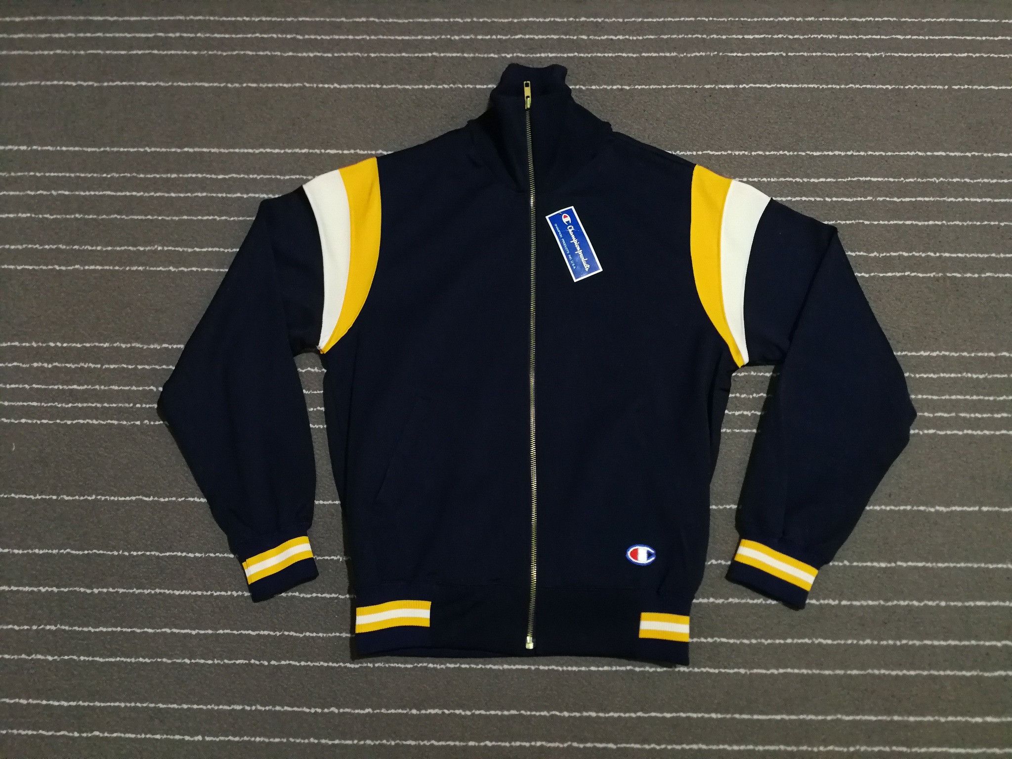 Champion × Japanese Brand × Vintage VINTAGE NOS CHAMPION track top S 2082 Size US S / EU 44-46 / 1 - 1 Thumbnail