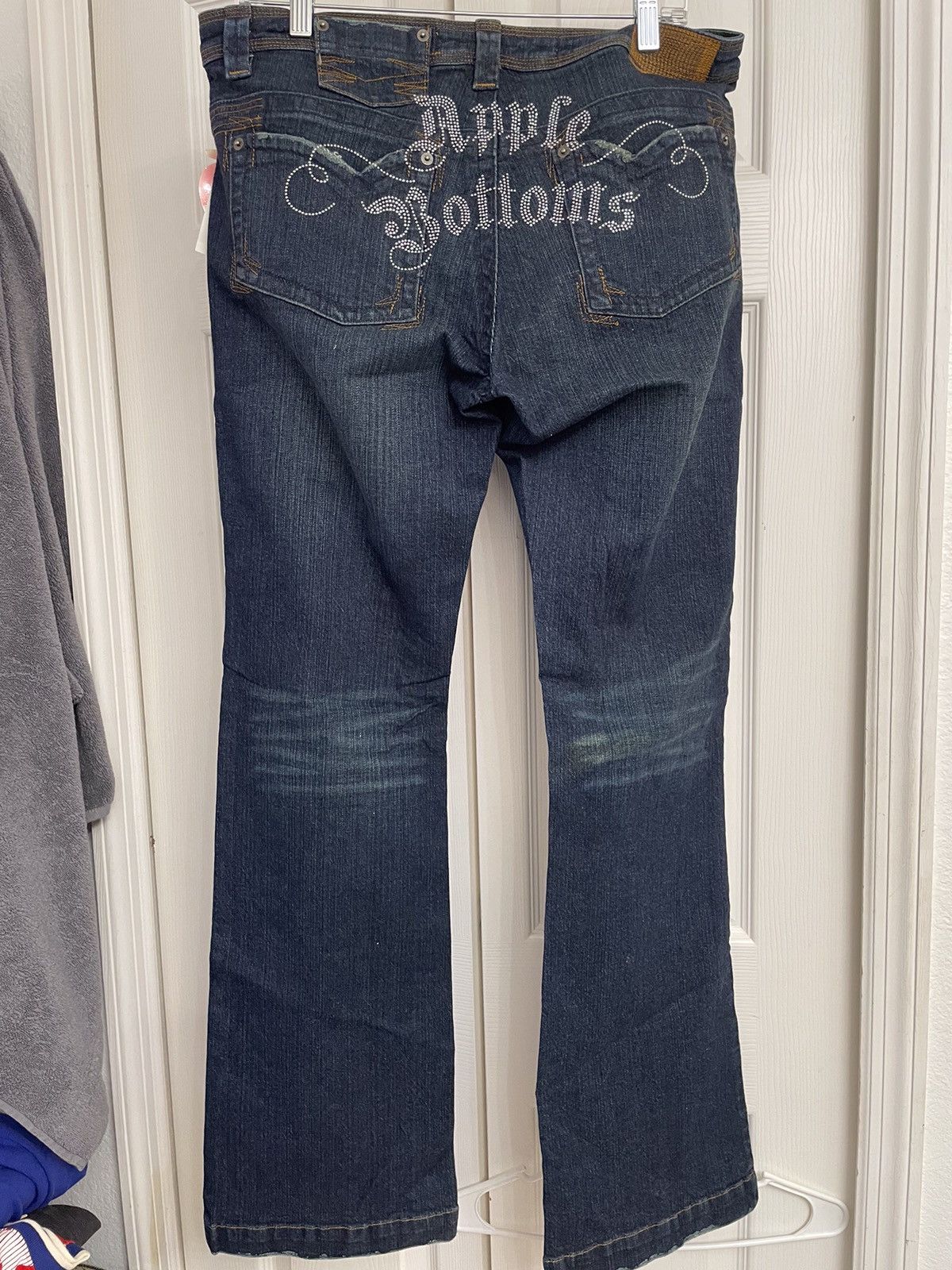 Vintage Vintage Apple Bottoms Embroidered Embellished FlareLeg Jeans Size 34" / US 12 / IT 48 - 4 Thumbnail
