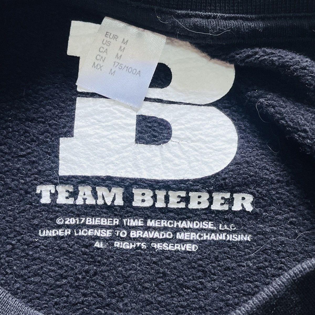 Band Tees × Justin Bieber Justin Bieber Crew Team Sweater Stadium Tour 2017 Size US M / EU 48-50 / 2 - 20 Thumbnail