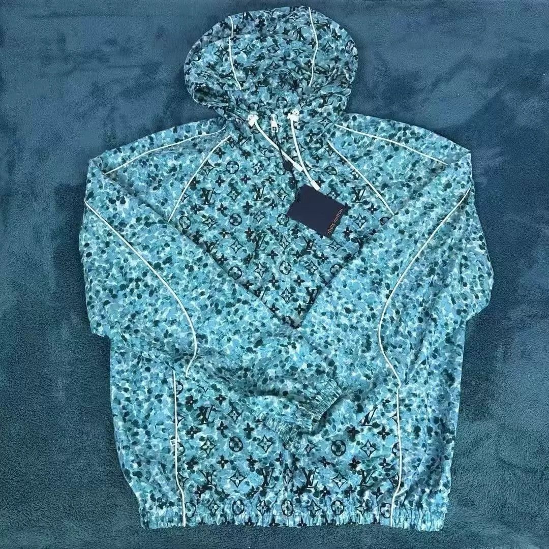 Louis Vuitton LV FW23 Logo All-Over Print Hooded Blue Jacket 48 Size US M / EU 48-50 / 2 - 1 Thumbnail