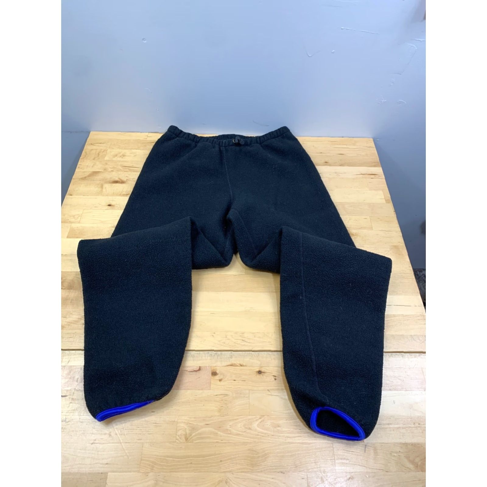 Vintage VINTAGE REI Pants Unisex S Black Casual Winter 10408 Size US 29 - 2 Thumbnail