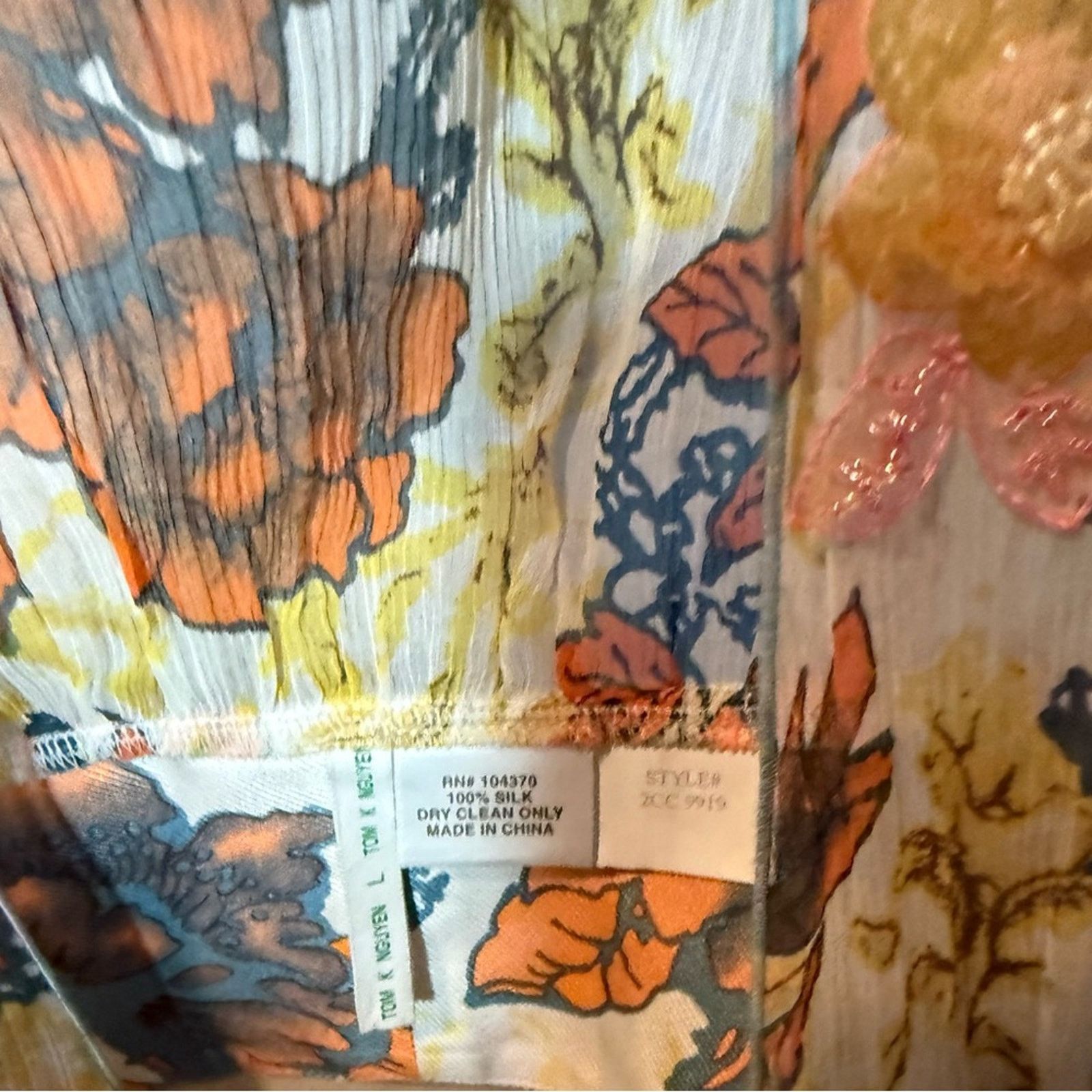& Other Stories Tom K Nguyen cropped sequin flower coverup w/ split sleeves Size L / US 10 / IT 46 - 4 Thumbnail