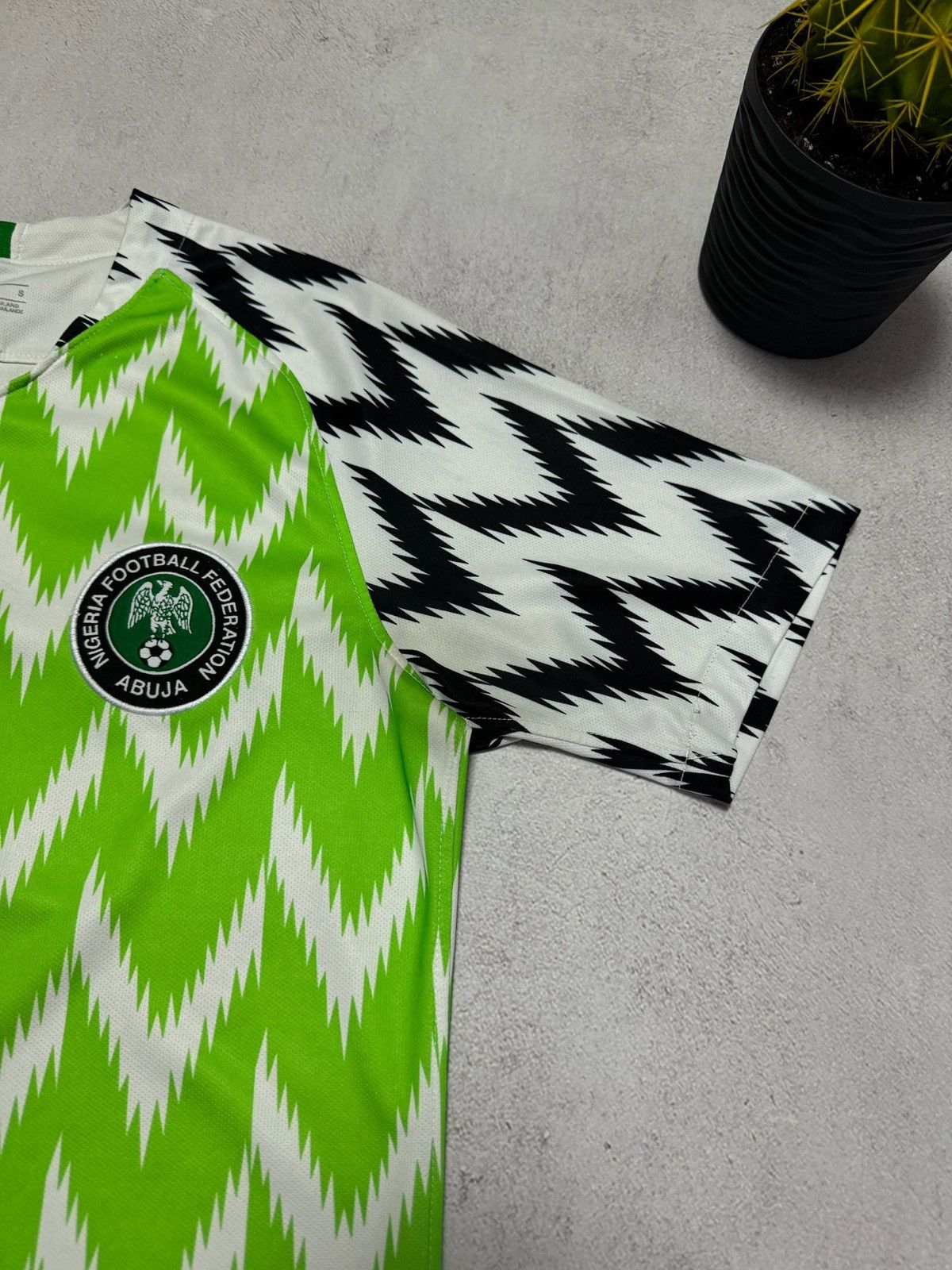 Nike × Vintage Vintage Nike Nigeria T Shirt Jersey Football 2015 Mens S Sz Size US S / EU 44-46 / 1 - 3 Thumbnail