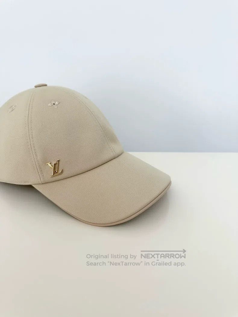 Louis Vuitton Louis Vuitton Metal logo beige simple casual fashion cap Size ONE SIZE - 3 Thumbnail