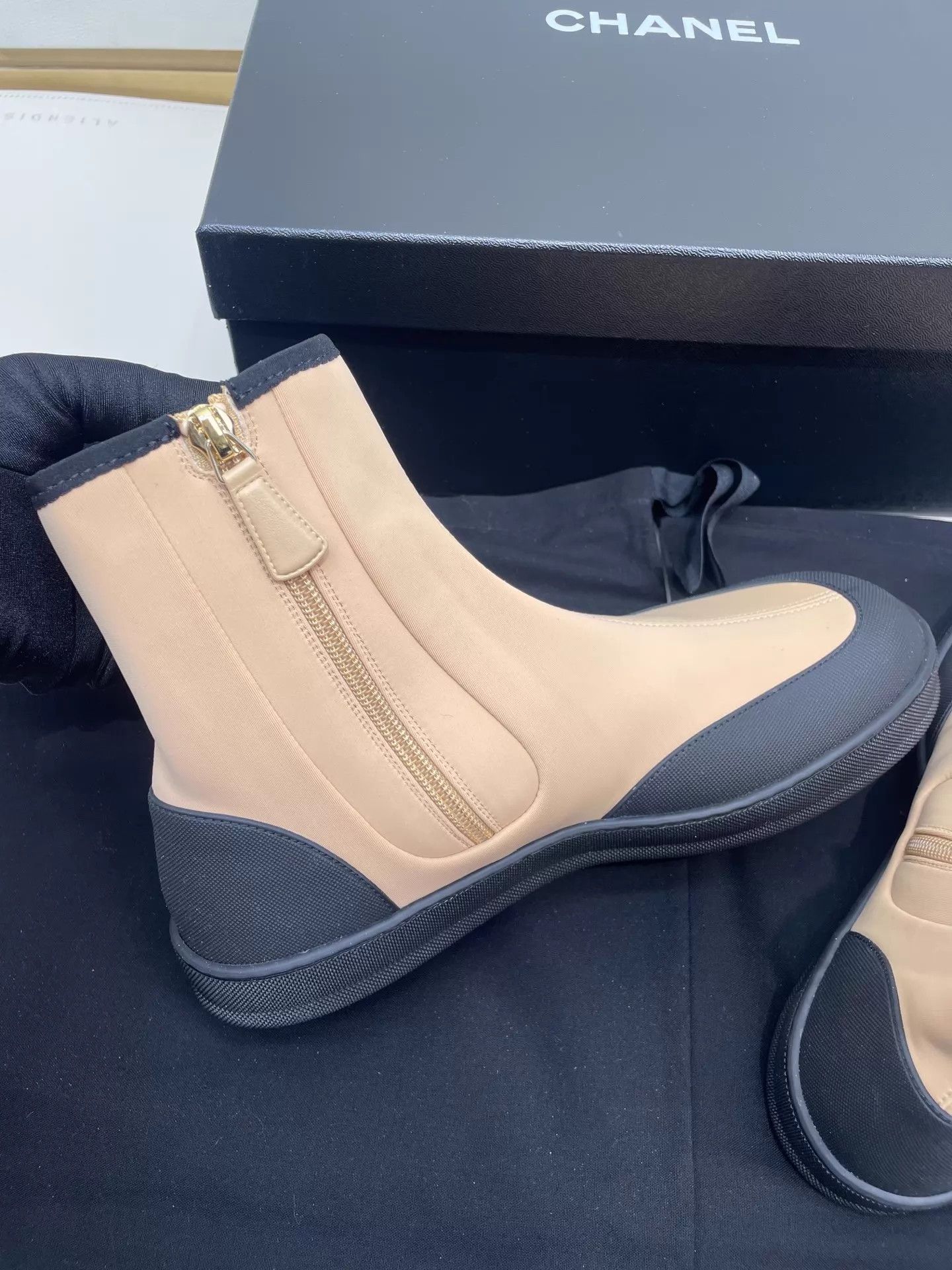 Chanel Chanel 26M Beach Short Boots 37 Like New Size US 6.5 / IT 36.5 - 4 Thumbnail
