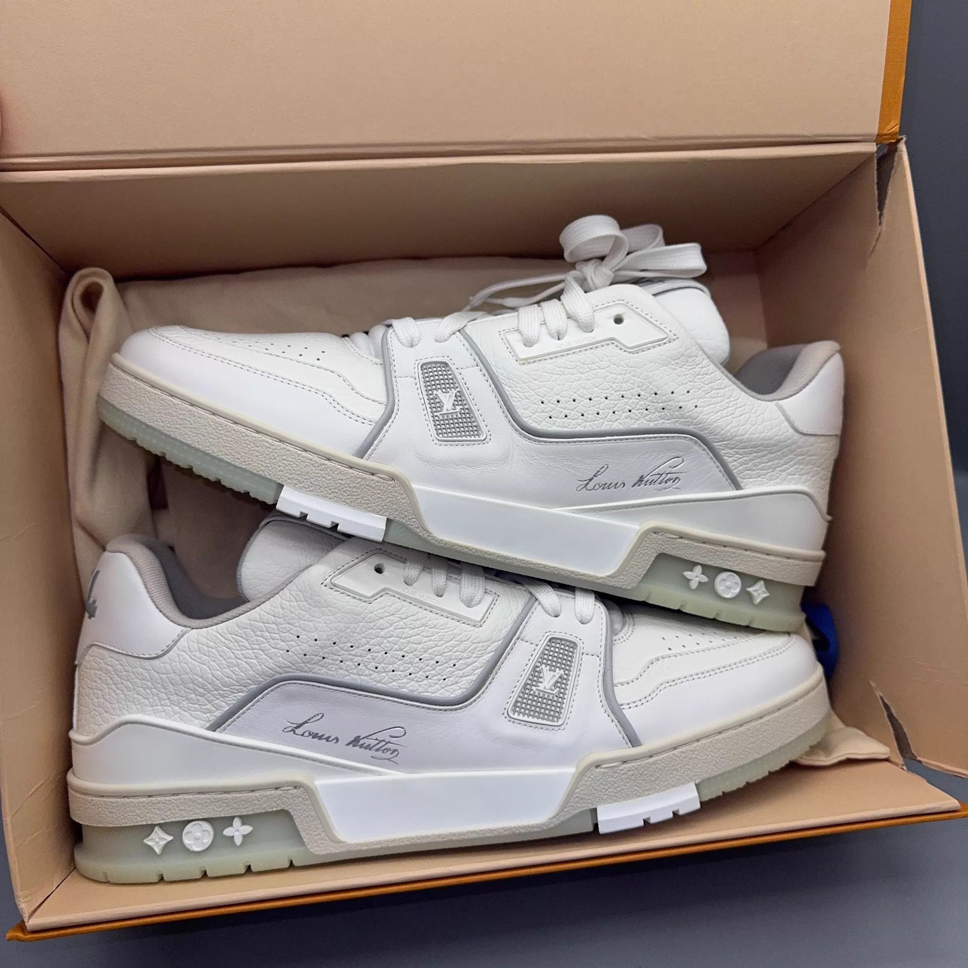 Louis Vuitton LOUIS VUITTON Trainer White Cement 44 New Size US 10 / EU 43 - 5 Thumbnail