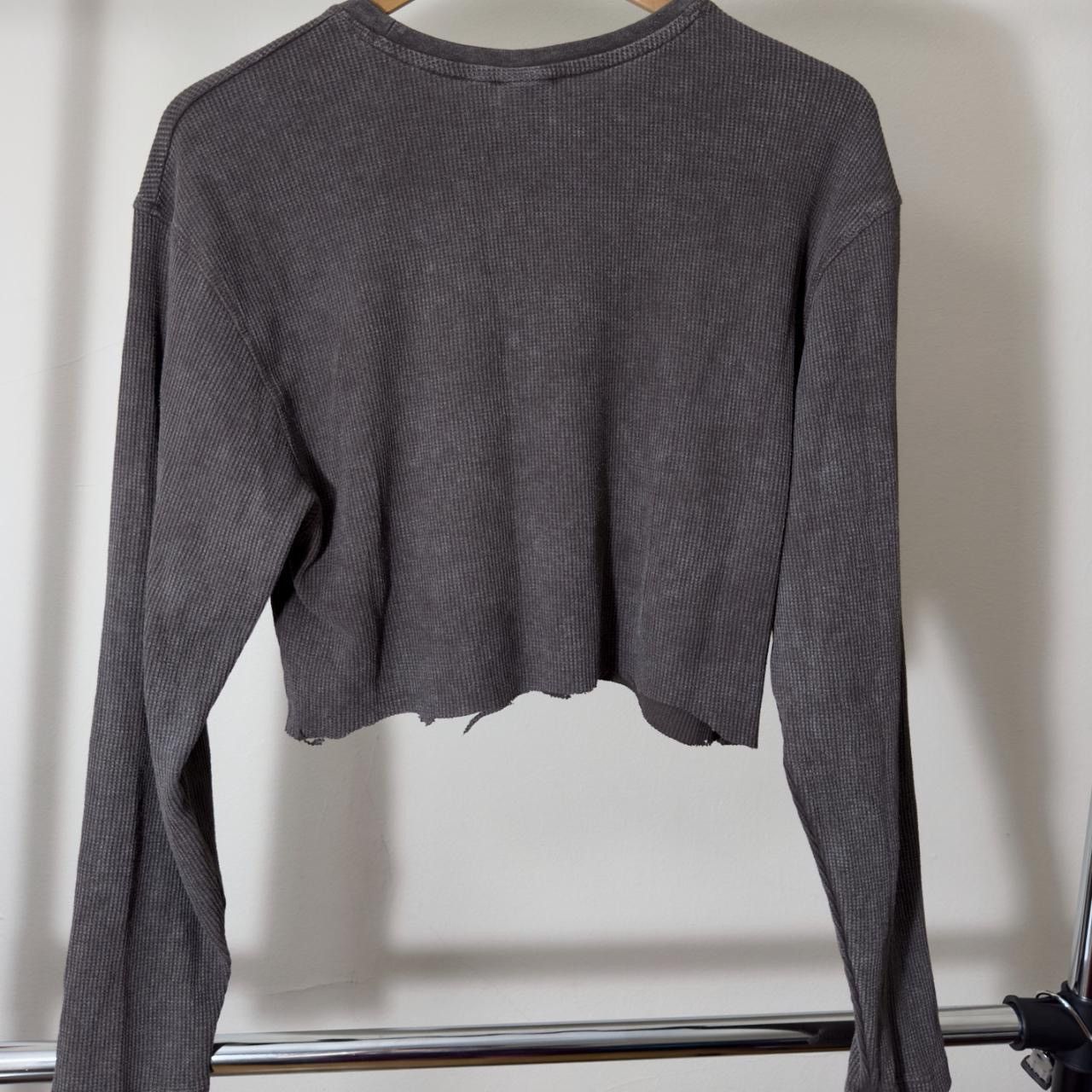 Urban Outfitters Cropped waffle textured long sleeve Size S / US 4 / IT 40 - 3 Thumbnail