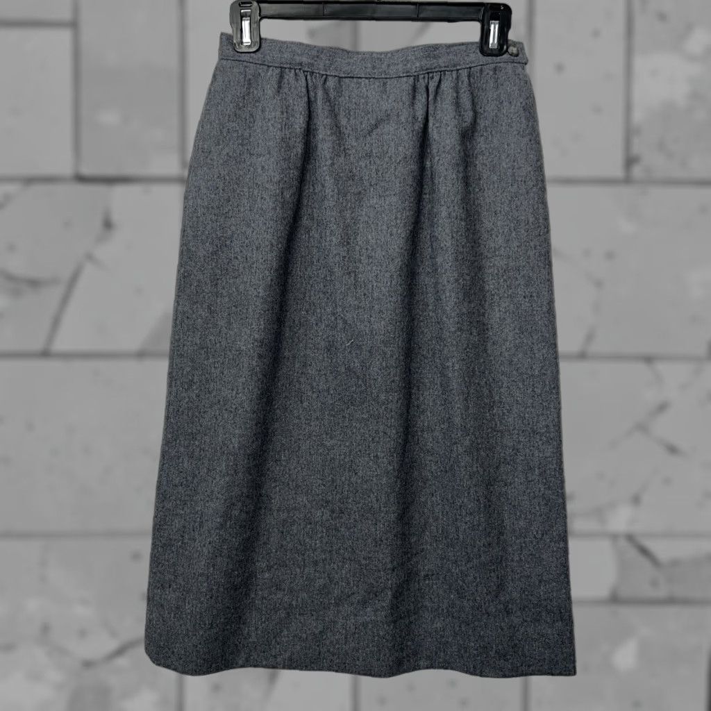 Pendleton Pendleton Woolen Mills Skirt Women Size 8 Midi 100% Virgin Wool Gray Size 30" / US 8 / IT 44 - 1 Thumbnail