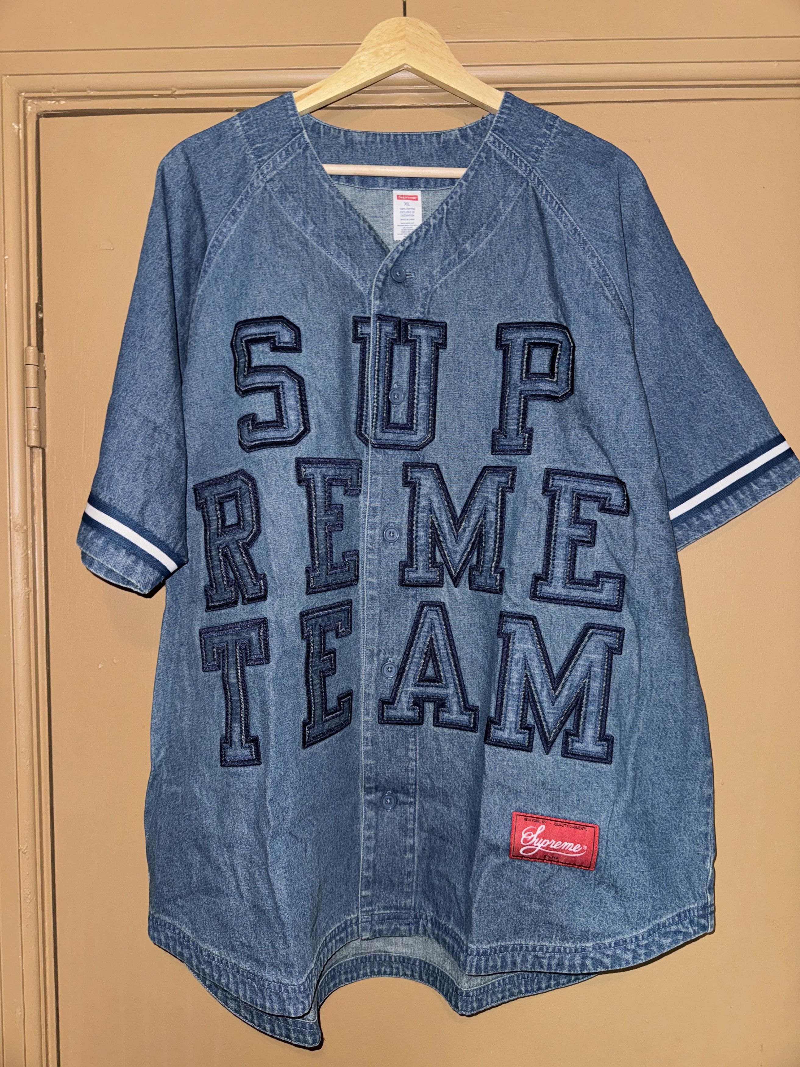 Supreme FW22 Denim Baseball Jersey Denim Size XXL .Sold Out