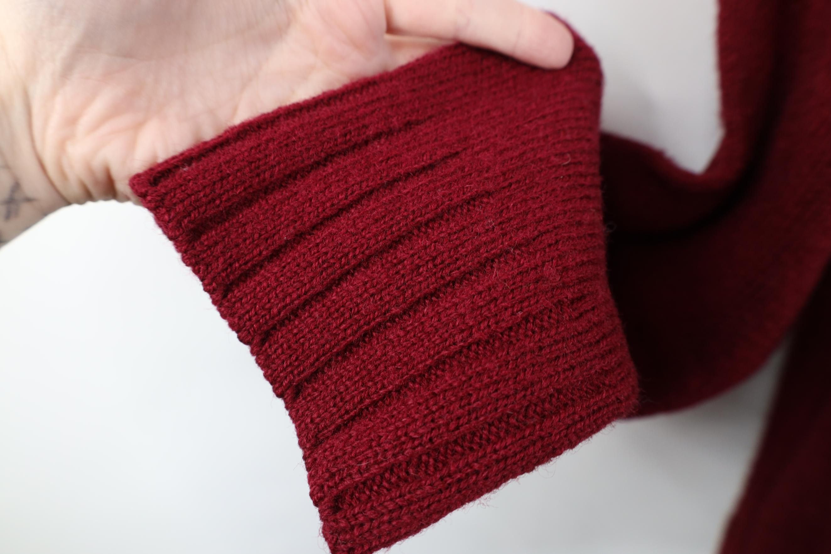Gap Vintage 90s Gap Shetland Wool Ribbed Knit V-Neck Sweater Red Size US L / EU 52-54 / 3 - 6 Thumbnail