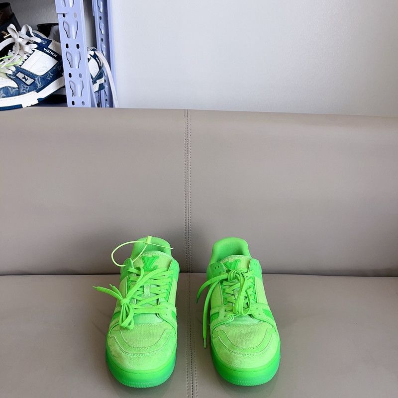 Louis Vuitton Louis Vuitton Trainer Low-Top Sneakers in Green -2508 Size US 9.5 / EU 42-43 - 1 Thumbnail