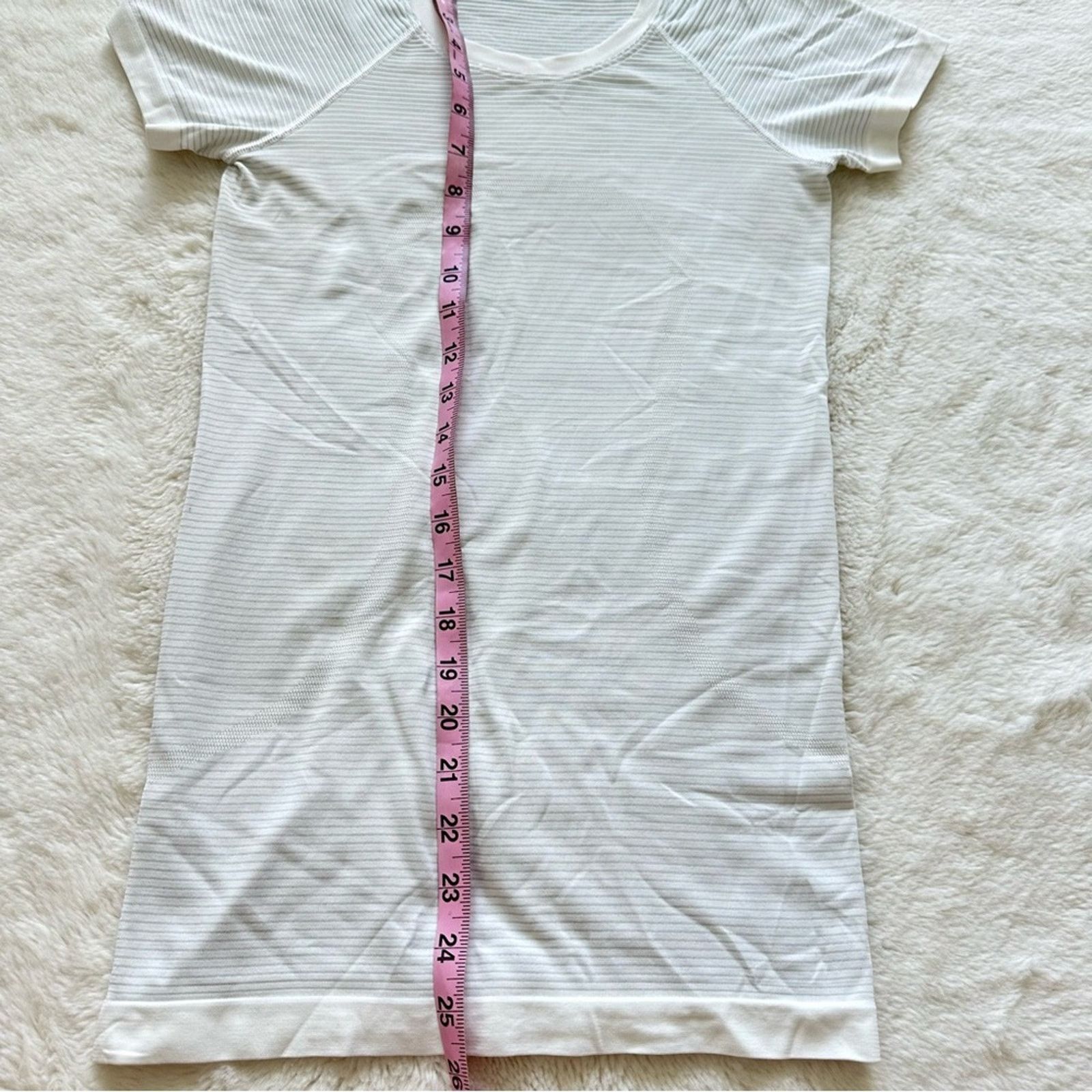 Lululemon Lululemon Athletica women T-shirt size 4 US Size S / US 4 / IT 40 - 6 Thumbnail