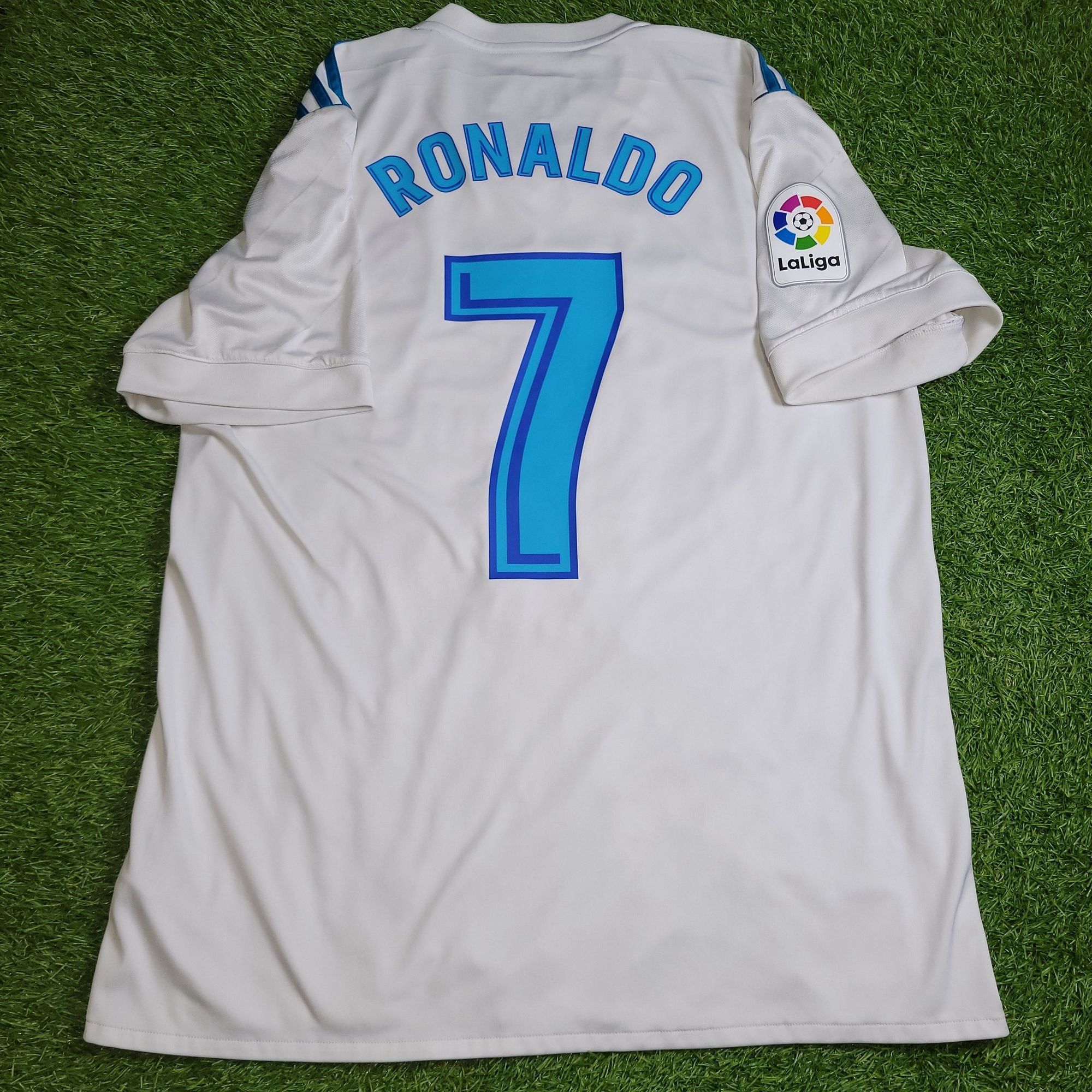 Adidas Cristiano Ronaldo Real Madrid 2017 2018 Soccer Jersey L Size US L / EU 52-54 / 3 - 1 Thumbnail