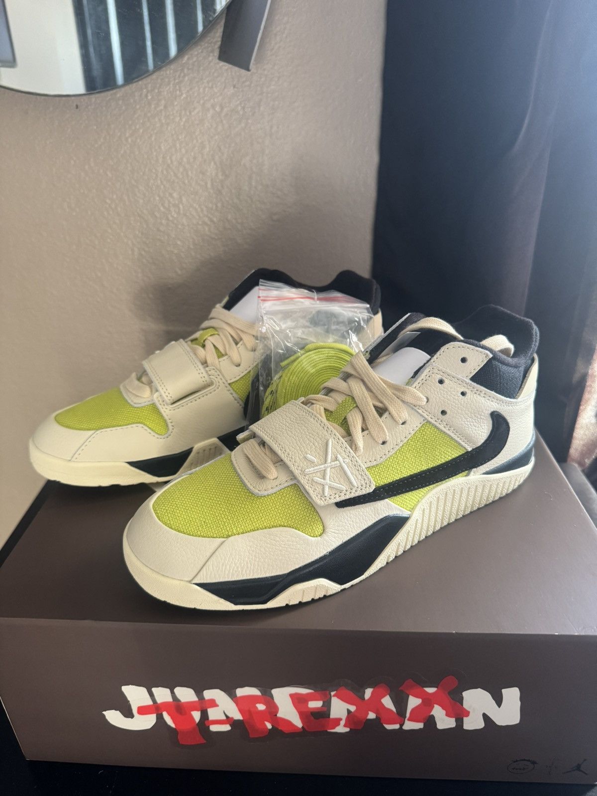 Nike × Travis Scott Jumpman Jack TR Size US 10 / EU 43 - 9 Thumbnail