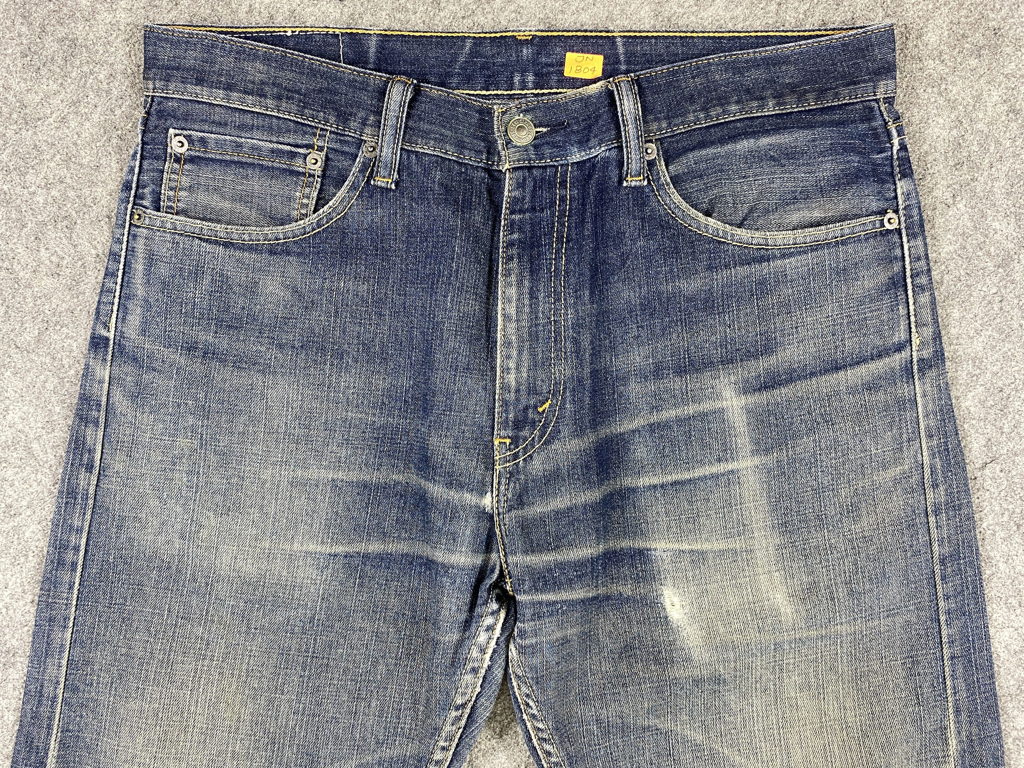Japanese Brand Distressed Blue Vintage Levi's 505 Jeans 35x28 Denim -JN1804 Size US 35 - 3 Thumbnail