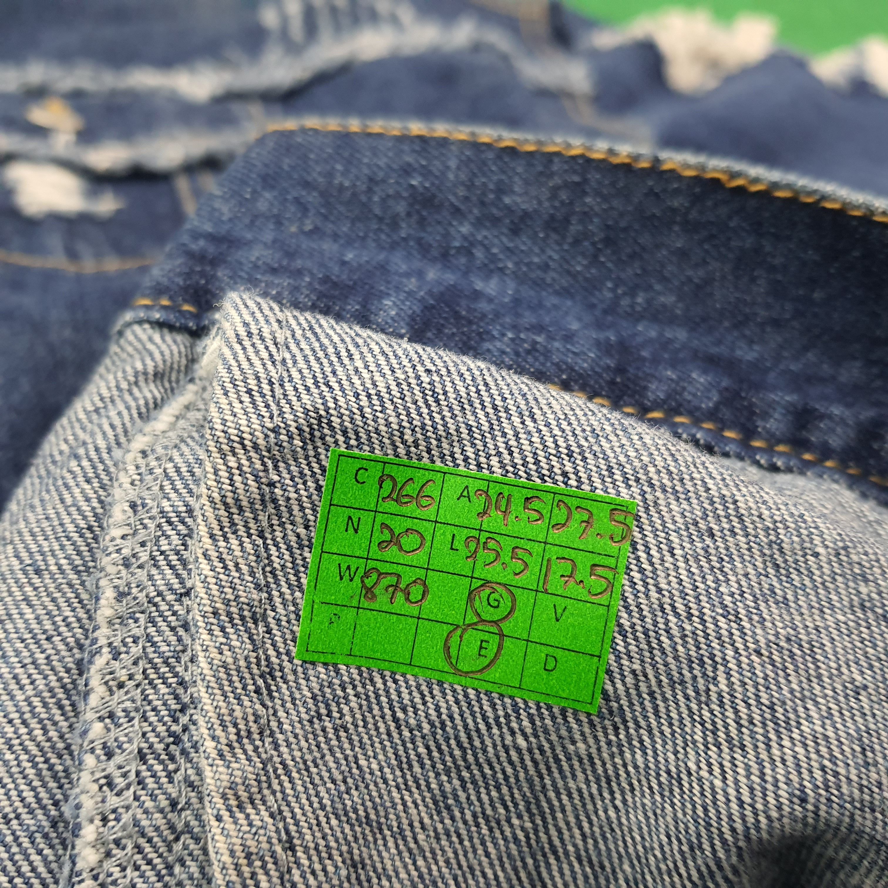 Japanese Brand Vintage ENVYM Ripped Denim Raw Hem Jacket C266N20 Size US L / EU 52-54 / 3 - 9 Thumbnail