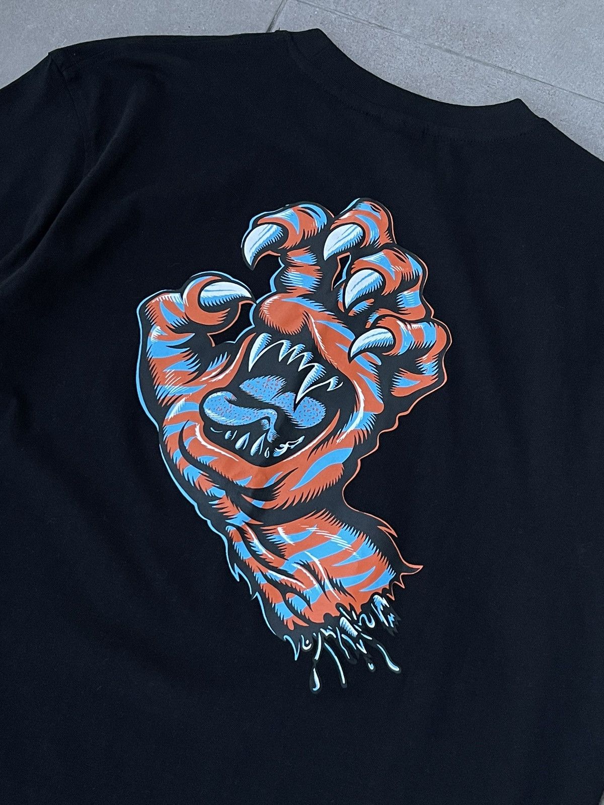 Santa Cruz Skateboards !DS! Santa Cruz Salba Tiger Hand Black Short Sleeve T-Shirt Size US M / EU 48-50 / 2 - 12 Thumbnail