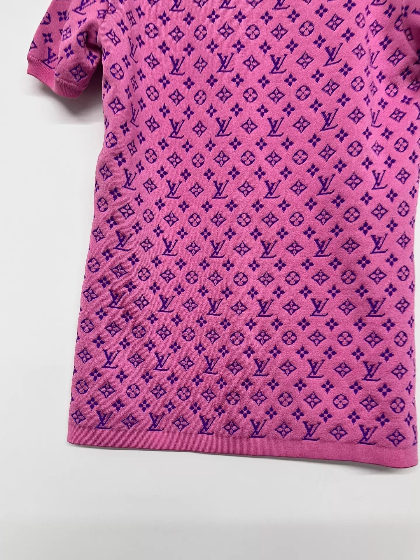 Louis Vuitton LV All Over Print Top M 41/88/63 Size M / US 6-8 / IT 42-44 - 8 Thumbnail