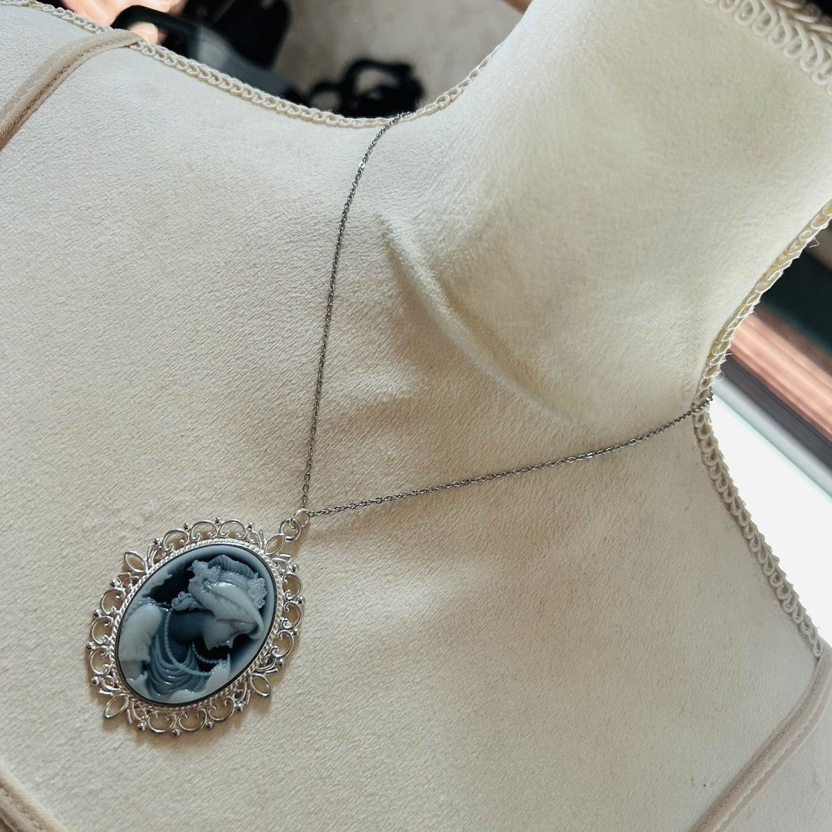 Handmade Handcrafted charcoal opalescent Victorian lady necklace Size ONE SIZE - 2 Thumbnail