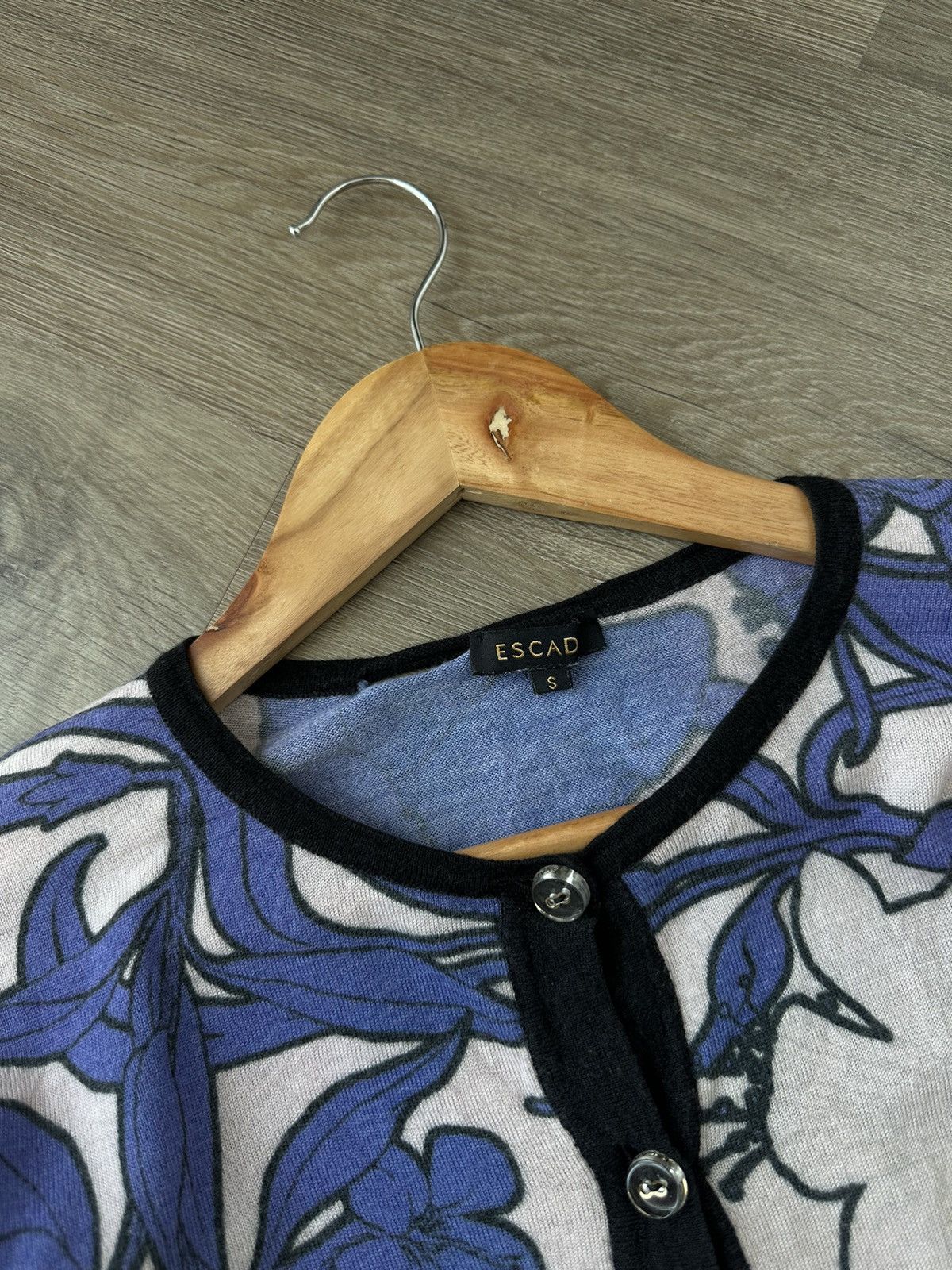 Escada Vintage Escada Flowers Blue Sweater Cardigan Size US XS / EU 42 / 0 - 5 Thumbnail