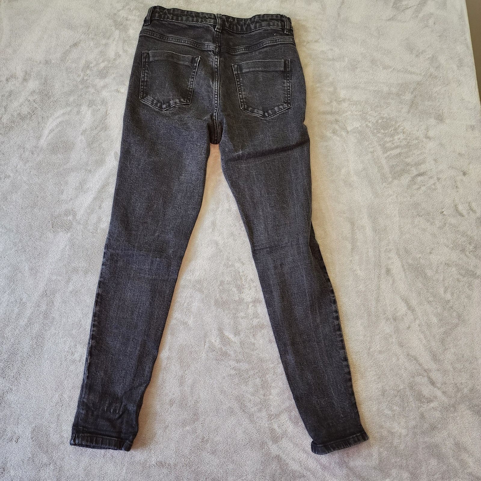 Zara Zara Women size 8 Black Faded Wash Tapered Jeans 28x26 Size 30" / US 8 / IT 44 - 2 Thumbnail