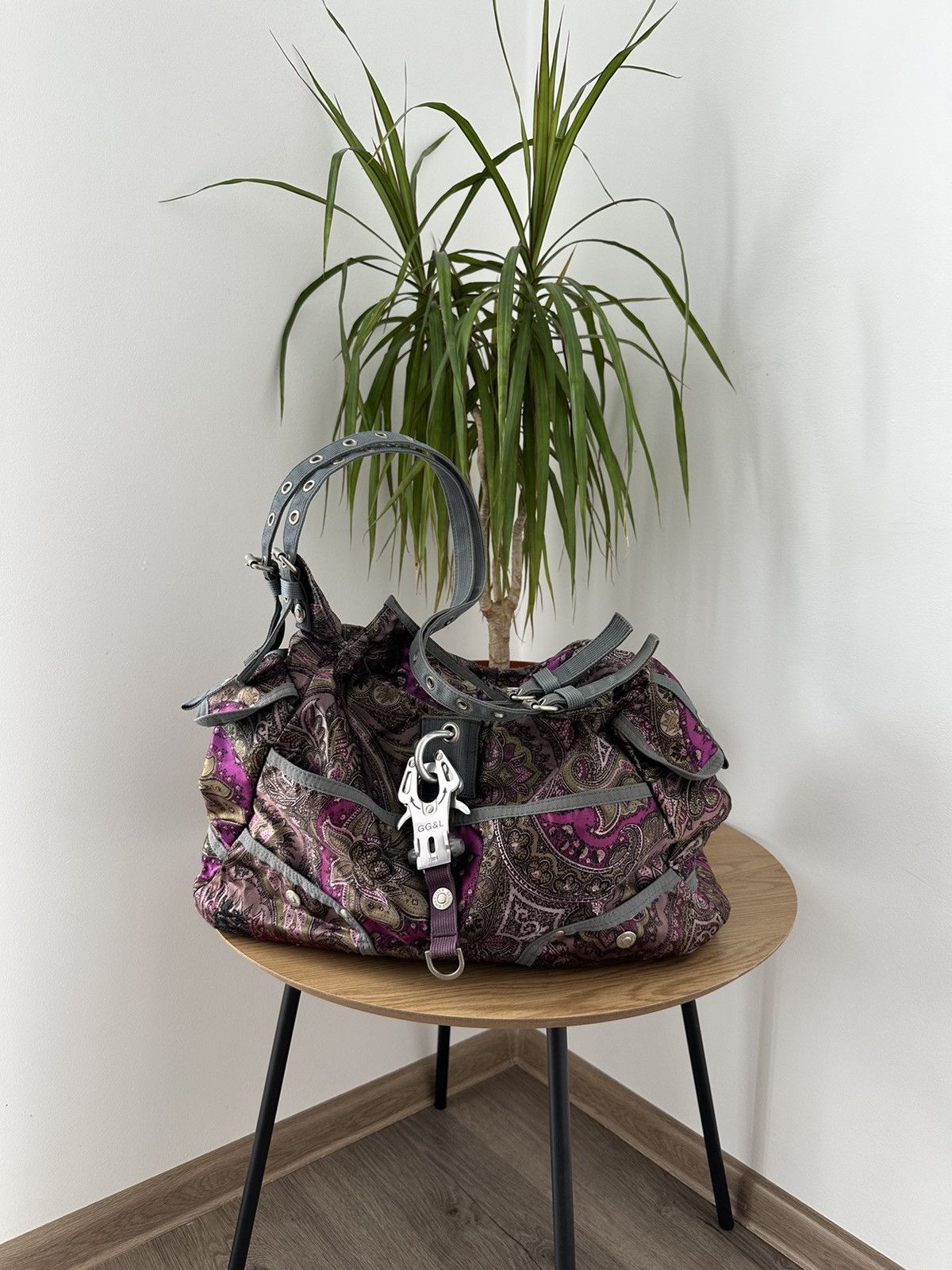 If Six Was Nine Vintage George Gina Lucy Purple Distressed Shoulders Bag Size ONE SIZE - 2 Thumbnail