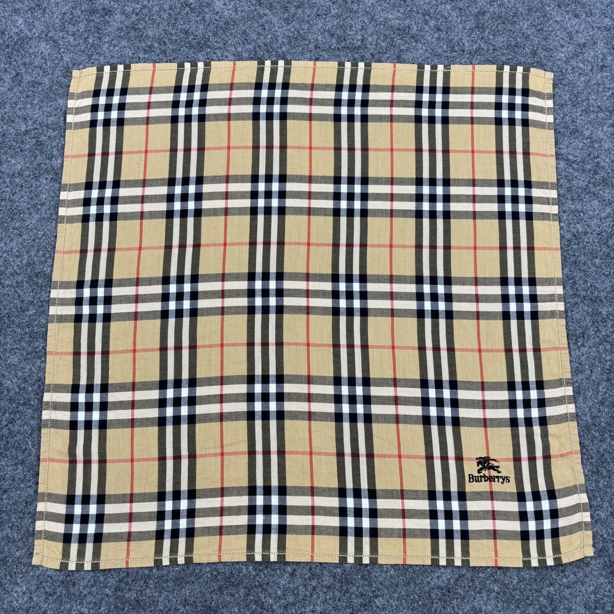 Burberry × Vintage Handkerchief # E026 # Bandana # Neckerchief Size ONE SIZE - 1 Thumbnail