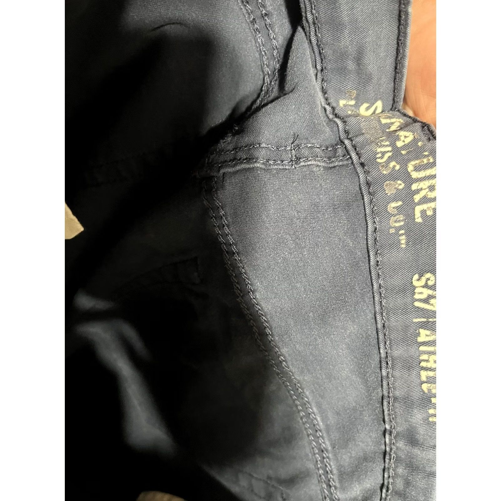 Levi's VINTAGE Levi's SignaturE Levis Strauss & Co S67 Athletic Jean 36x30 Distresed Mid Rise Pockets Jeans Men 36 30 Blue Cotton Athletic Straight 9s? Size US 36 / EU 52 - 5 Thumbnail