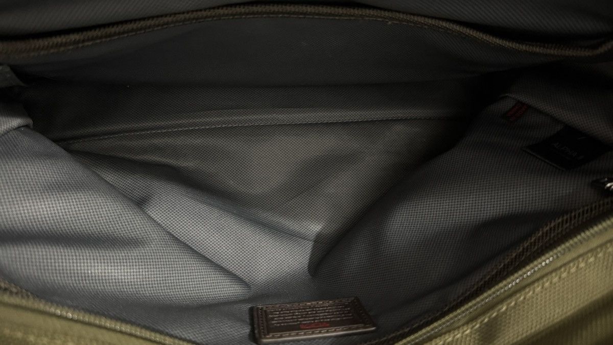 Tumi TUMI Alpha 2 Slim Deluxe Portfolio Size ONE SIZE - 4 Thumbnail