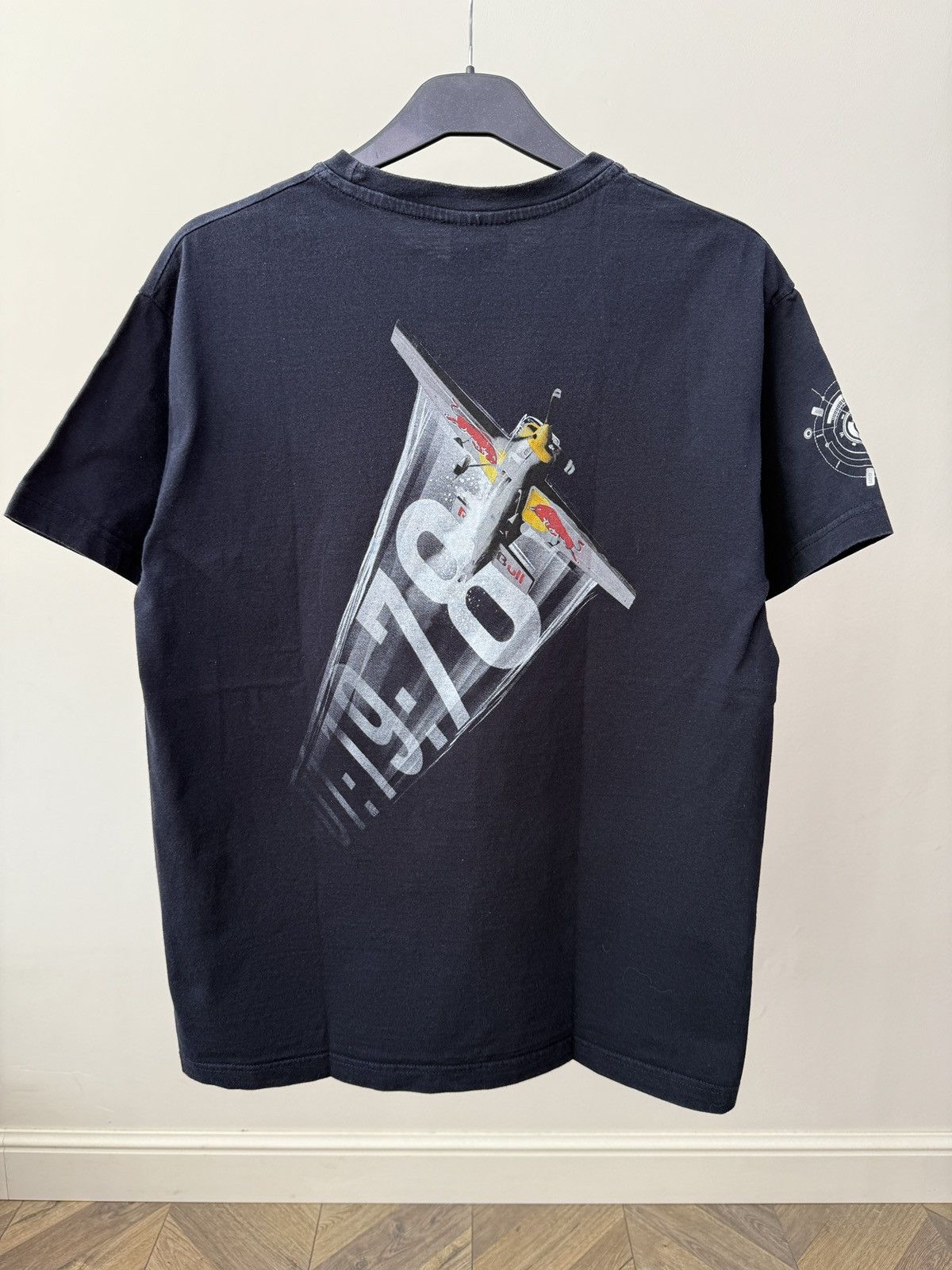 Red Bull Vintage Red Bull Air Race Graphic Faded T-Shirt Size US M / EU 48-50 / 2 - 12 Thumbnail