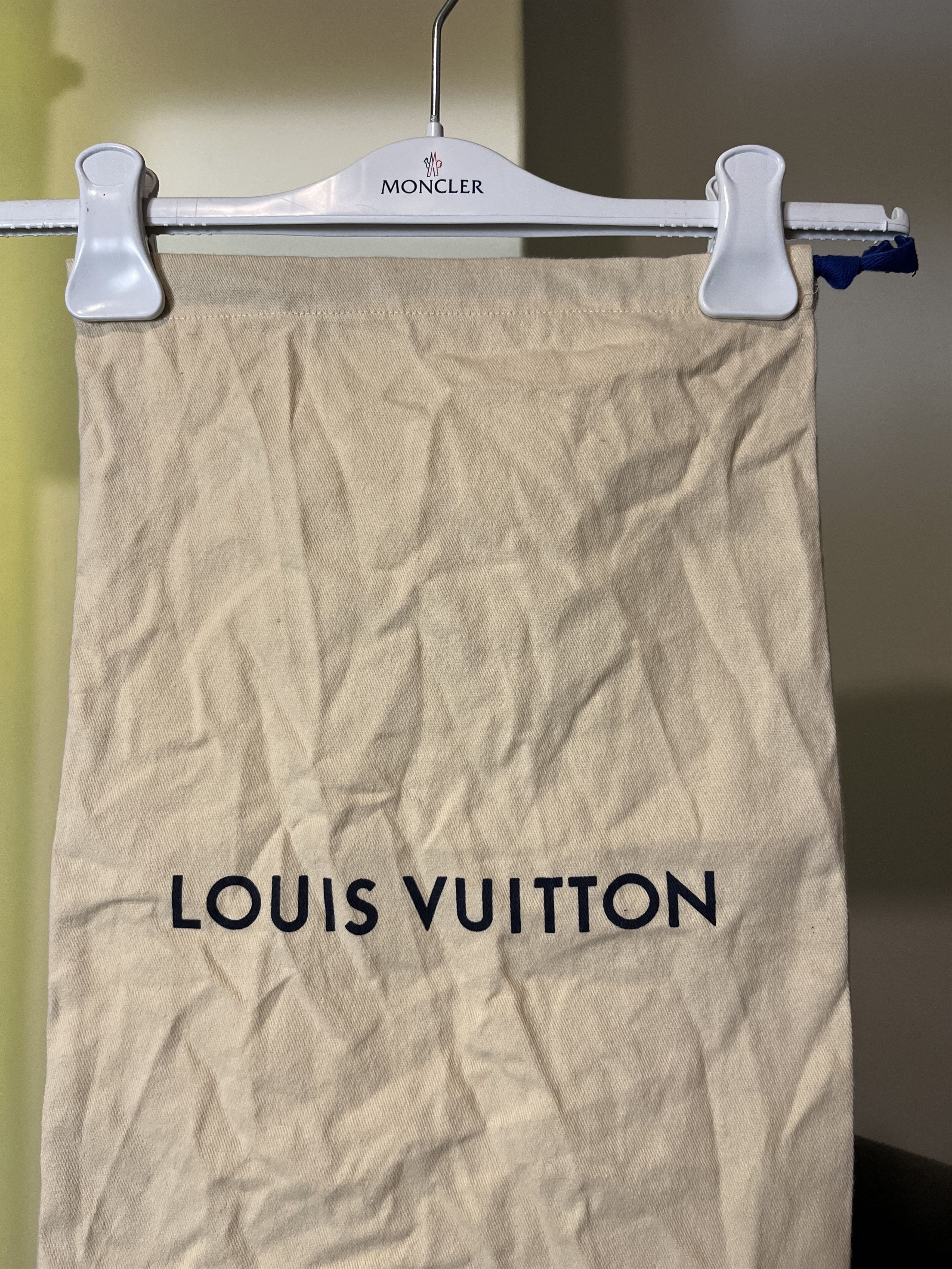 Designer × Louis Vuitton 2018 Louis Vuitton Cotton Big Logo Garment Dust Bag Size ONE SIZE - 3 Thumbnail