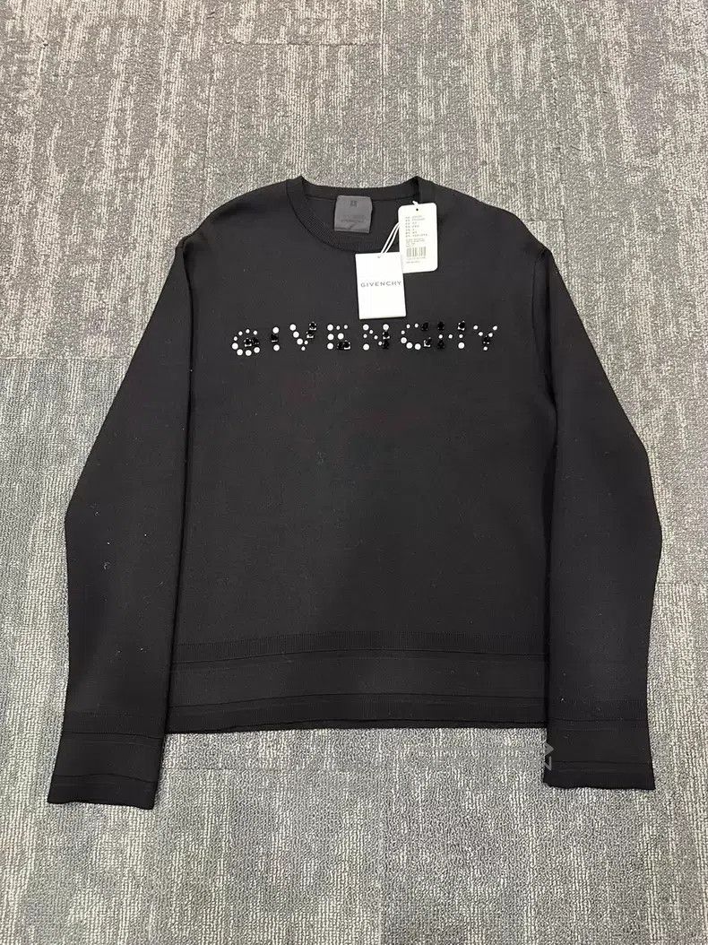 Givenchy Givenchy Wool Long-Sleeve Embroidered Sweatshirt Size US M / EU 48-50 / 2 - 1 Thumbnail
