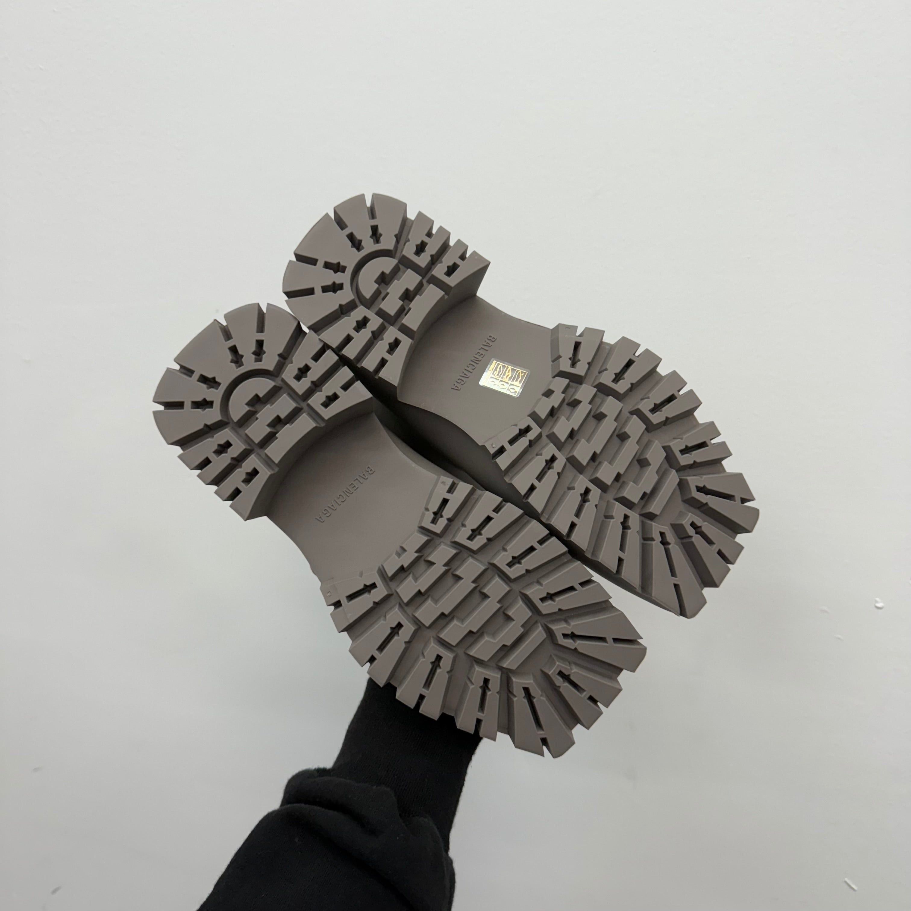 Balenciaga Balenciaga Trooper Boot - Size 8 US Grey Rubber NEW Size US 8 / EU 41 - 3 Thumbnail
