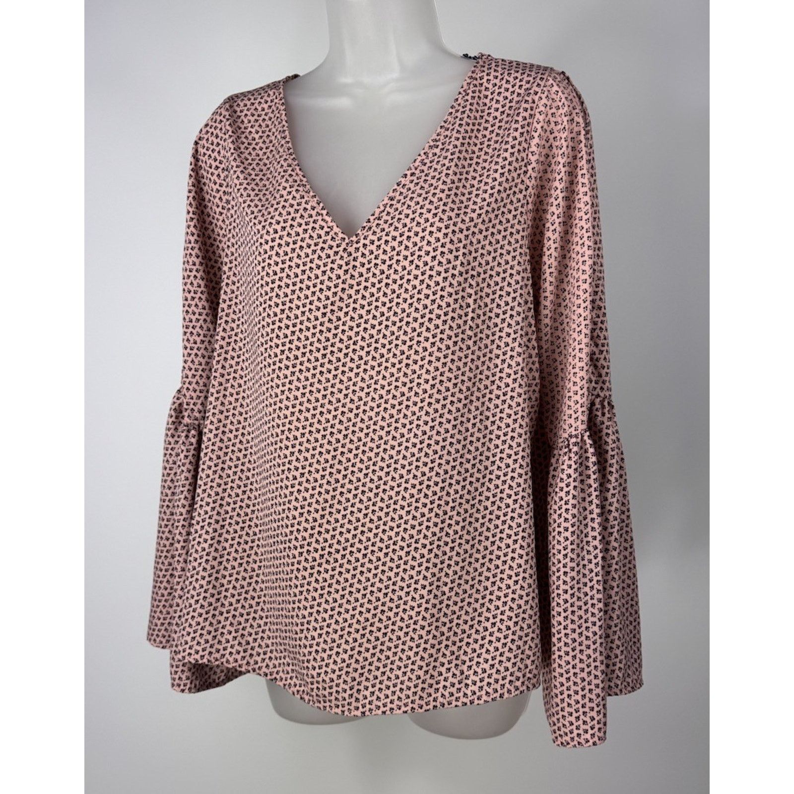 Sage Sage Women's Blush Pink & Black Bell Sleeve Blouse Size L Size L / US 10 / IT 46 - 1 Thumbnail
