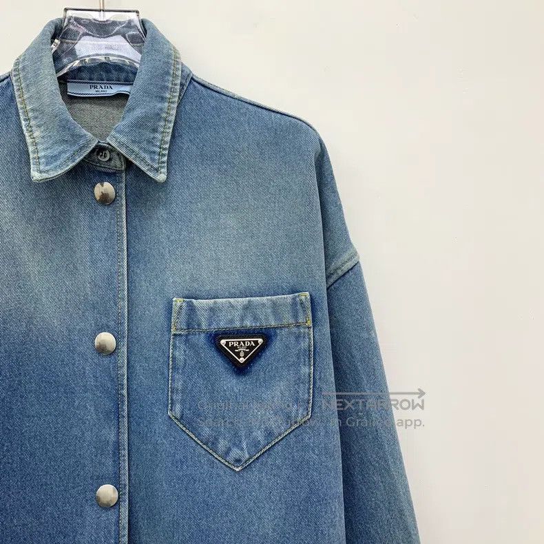 Prada Prada Blue gradient logo triangle logo cotton long-sleeved Size XS / US 0-2 / IT 36-38 - 3 Thumbnail