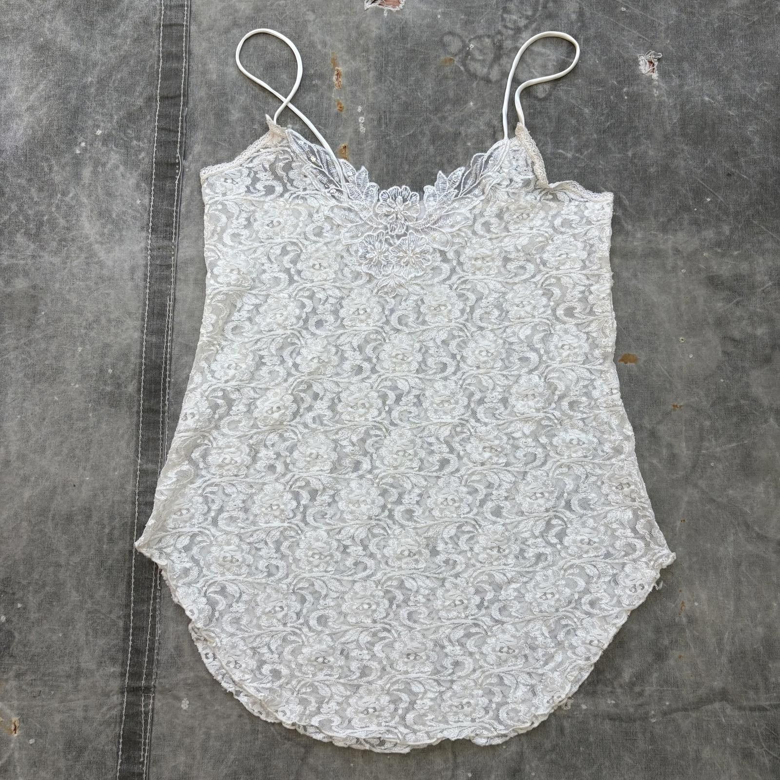 Vintage Vintage 80s 90s Beaded Floral Lace Semi-Sheer Camisole Top Size M / US 6-8 / IT 42-44 - 1 Thumbnail