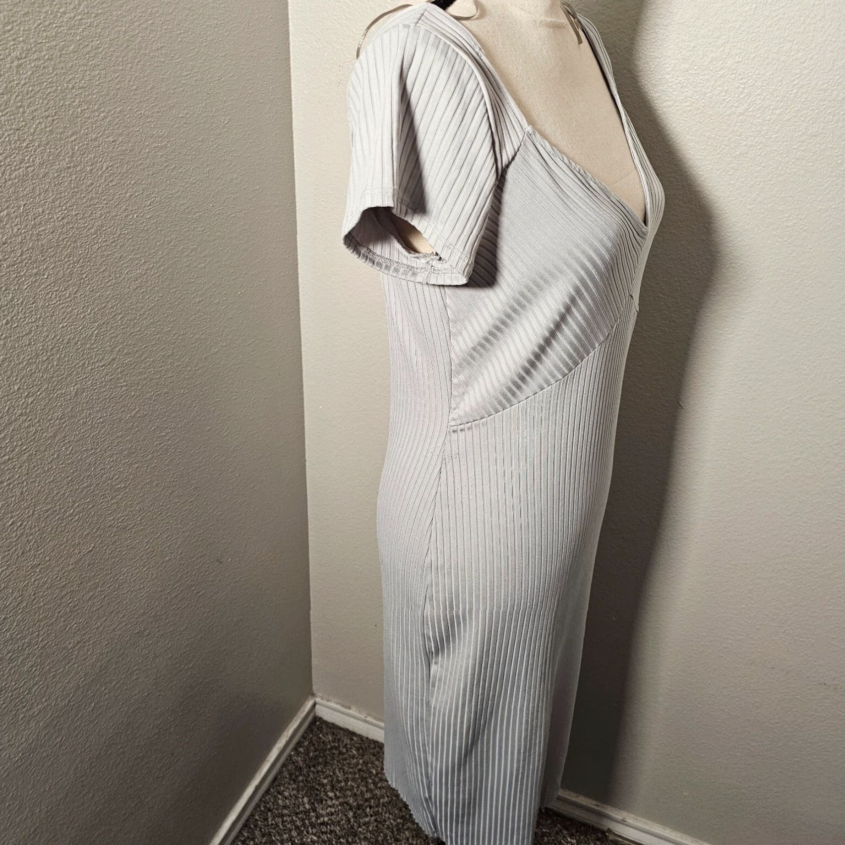 Zara Zara Dress Women L Light Gray Ribbed Short Sleeve Draped COLLECTION Dress Long Slit Draped Knot Ruched Modern Classic Size 36" / US 14 / IT 50 - 4 Thumbnail