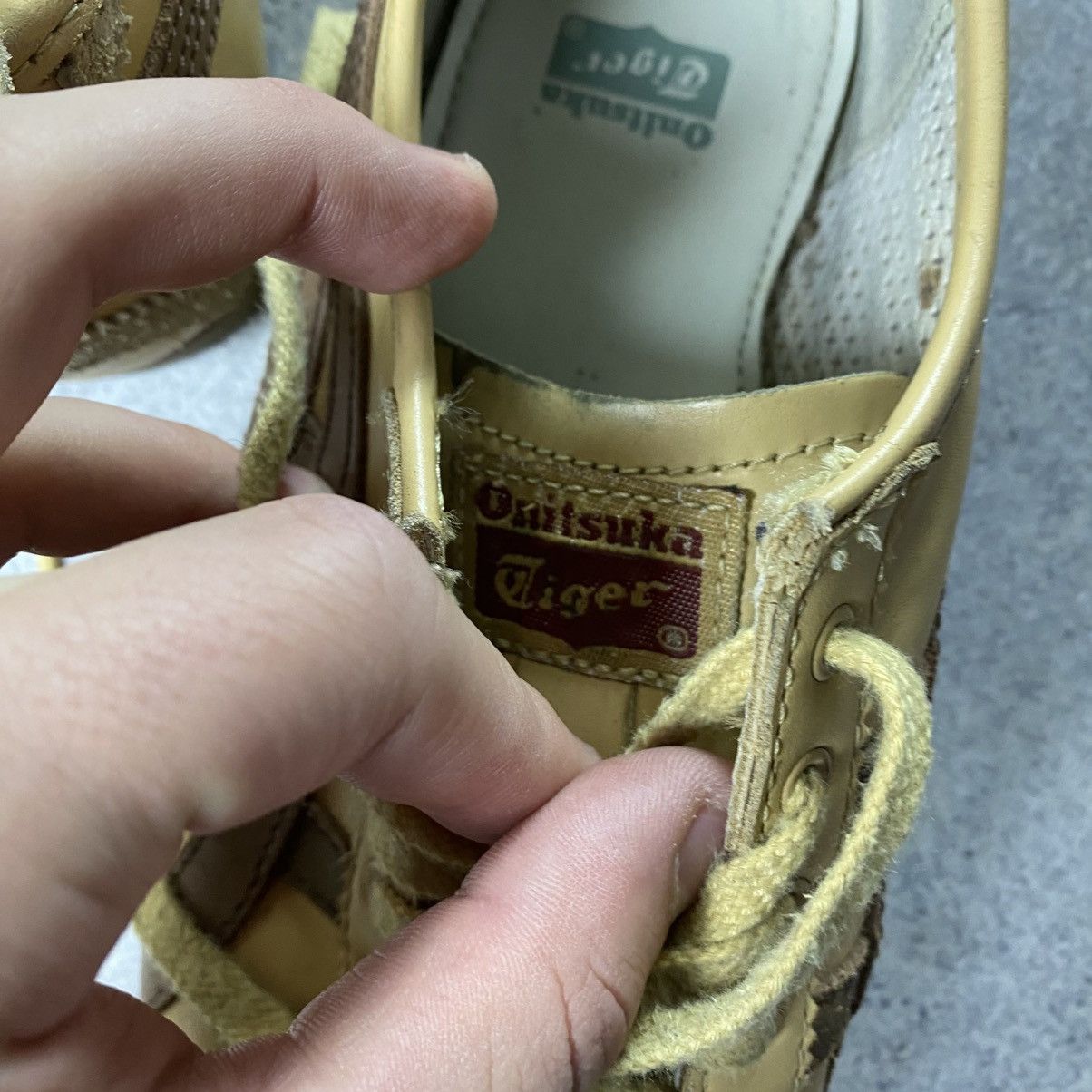 Asics Vintage Asics Onitsuka Tiger Mexico 66 Leather Sneakers Size US 9 / EU 42 - 11 Thumbnail
