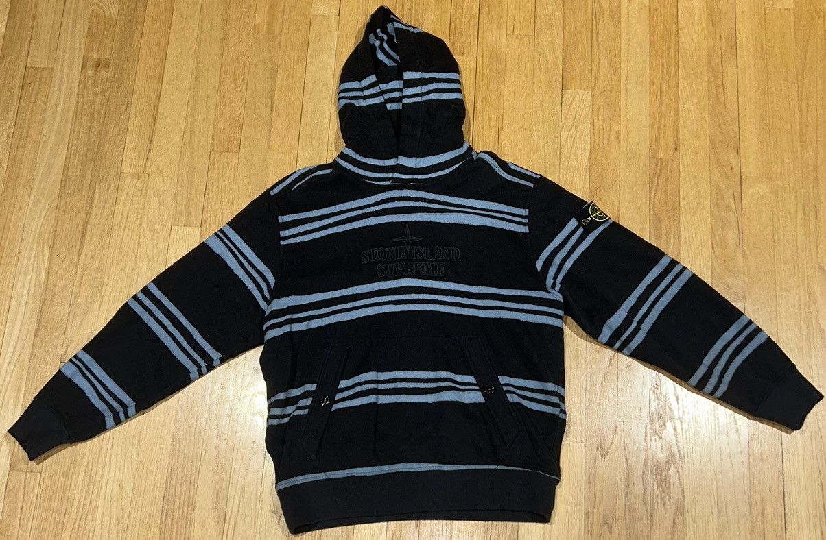 image of Stone Island Warp Stripe Hooded Sweatshirt in Black, Men's (Size Large)