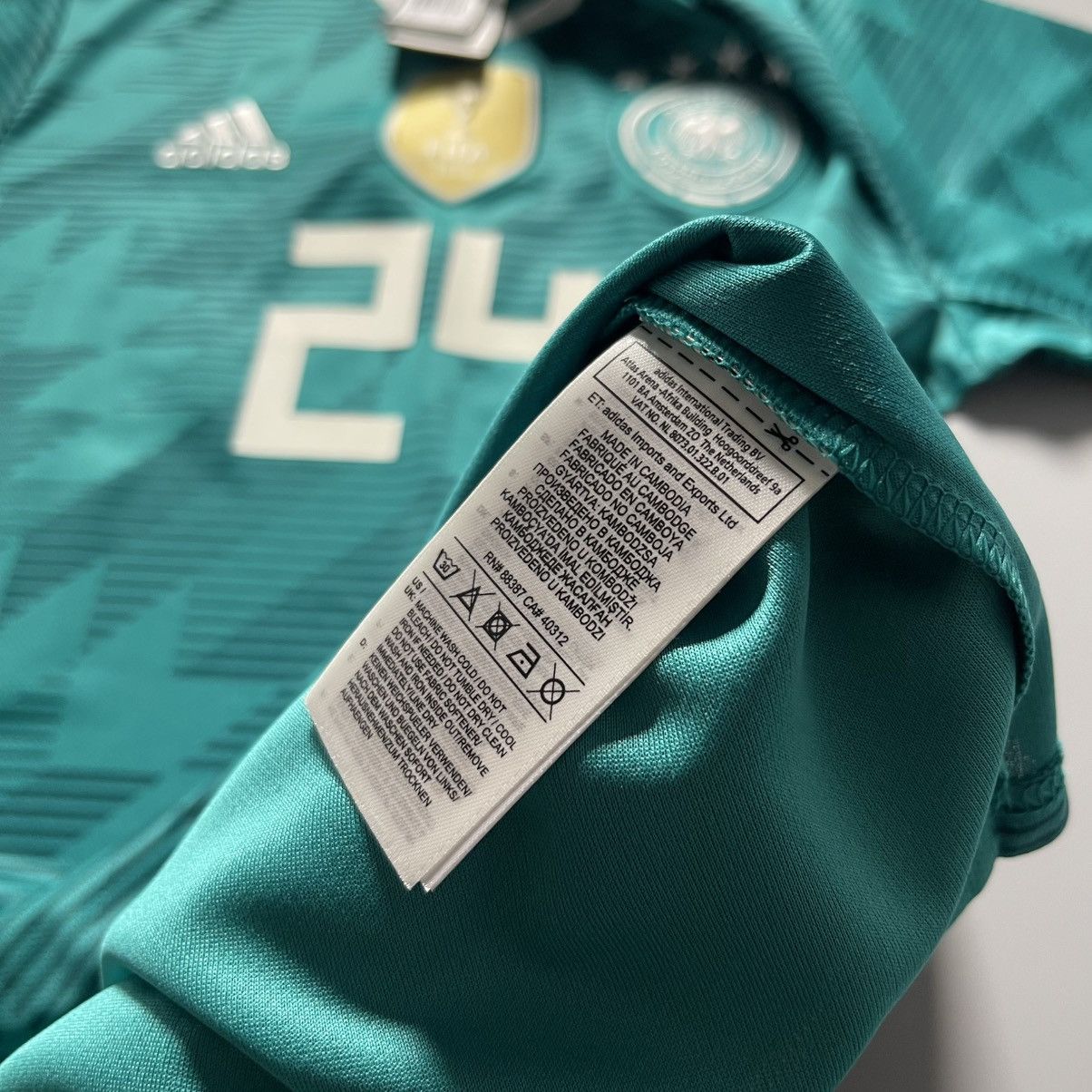 Adidas × Vintage NWT GERMANY ADIDAS 2018 WORLD CUP FOOTBALL AWAY JERSEY Size US M / EU 48-50 / 2 - 11 Thumbnail