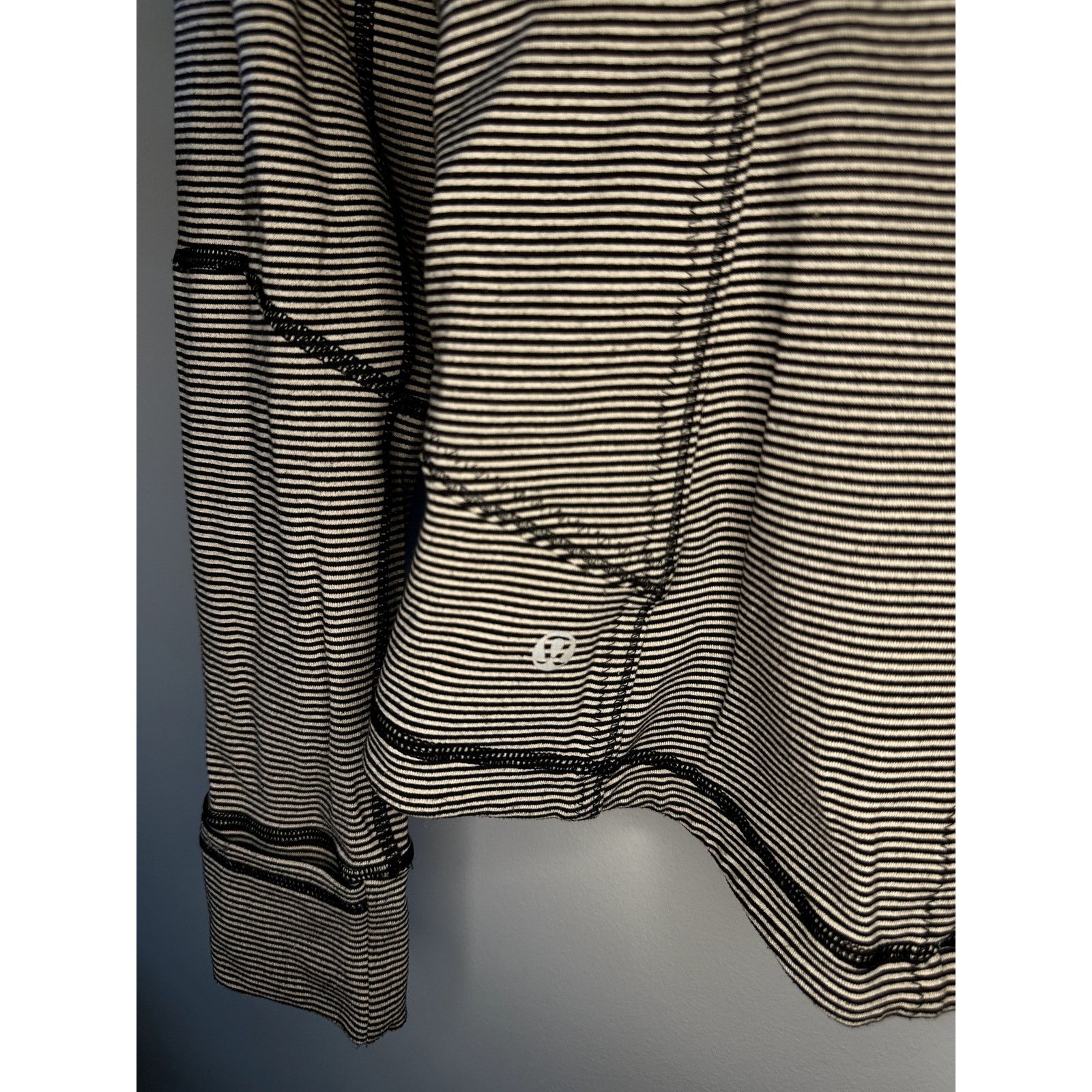 Lululemon Lululemon Tonka Stripe Forme Jacket Heathered Black Size 6 Size M / US 6-8 / IT 42-44 - 6 Thumbnail