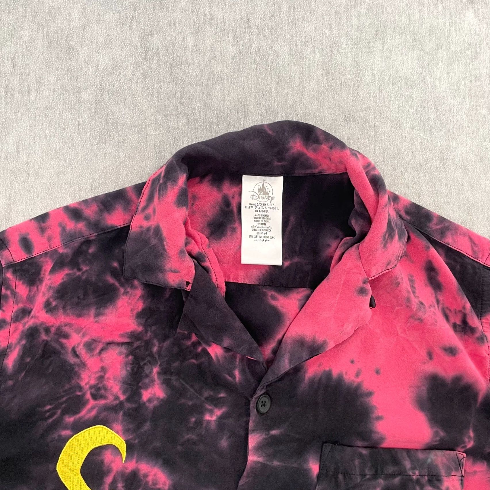 Disney Disney Parks Mickey Mouse Tie-Dye Button-Up Shirt Adult Small Halloween Multicolor Mens Size US S / EU 44-46 / 1 - 3 Thumbnail
