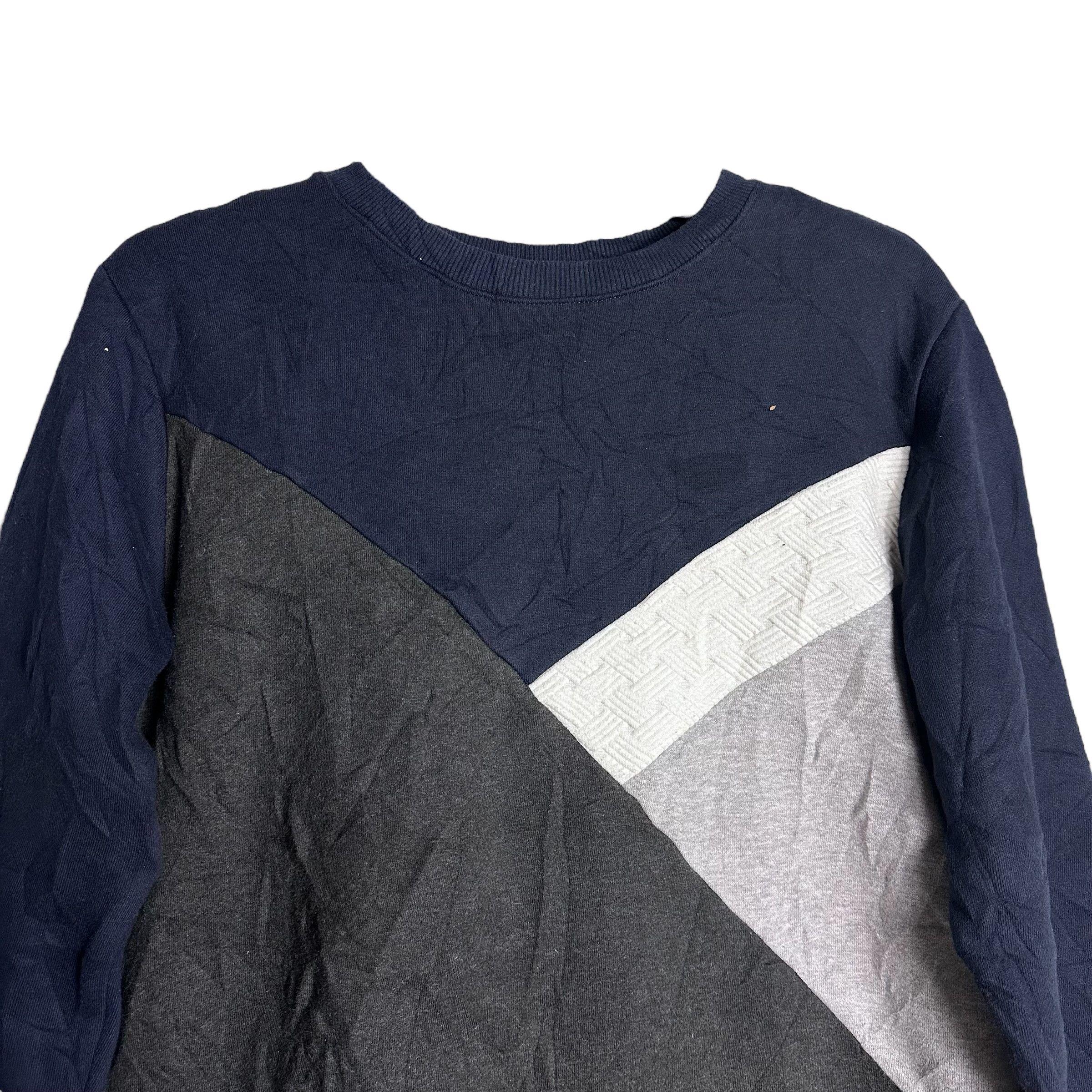 Guess 🔥RARE🔥Vintage Guess Elegance Crewneck Sweatshirt Size US M / EU 48-50 / 2 - 2 Thumbnail
