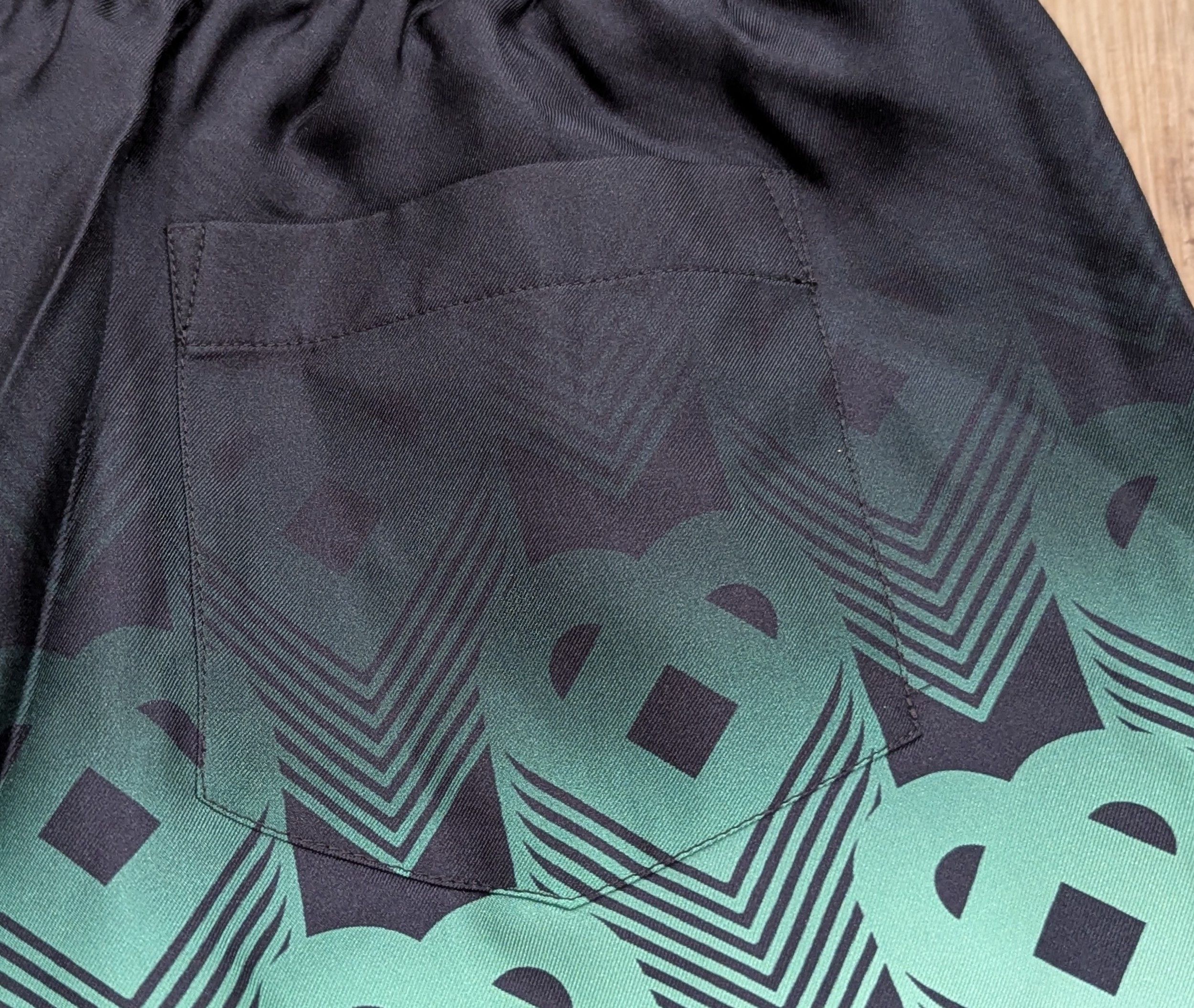 Casablanca Casablanca Heart Monogram Silk Shorts Black/Green XL Size US 36 / EU 52 - 4 Thumbnail