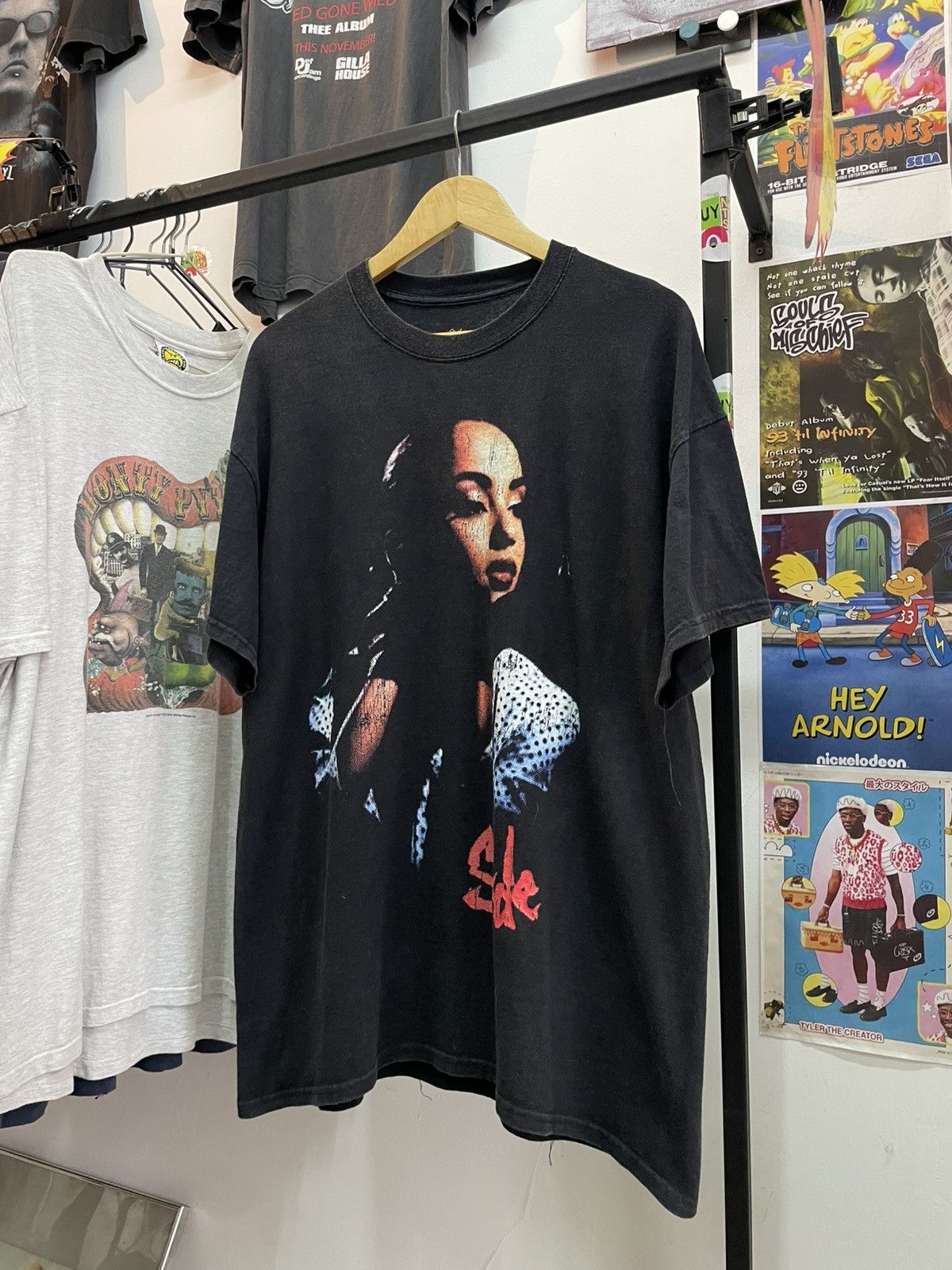 Band Tees Sade Size US L / EU 52-54 / 3 - 3 Thumbnail