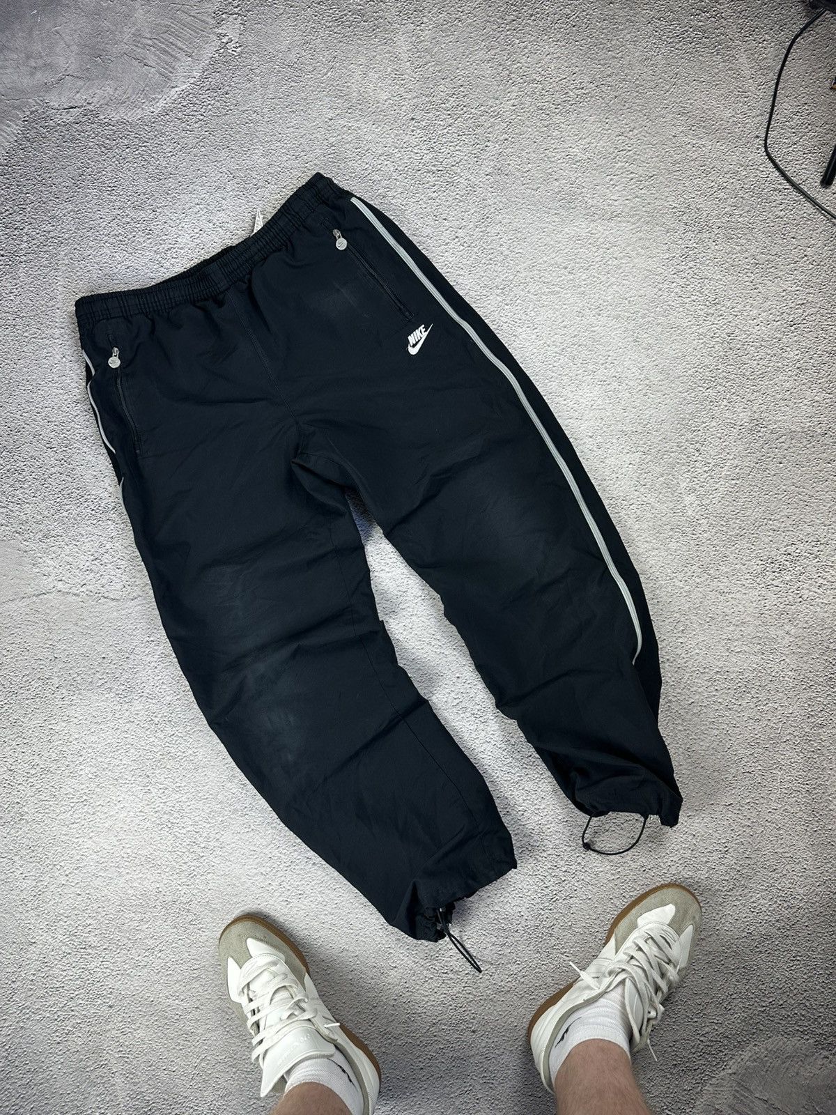 Nike Vintage Nike Track Pants Nylon Drill Baggy Style Y2K SK8 Size US 32 / EU 48 - 1 Thumbnail